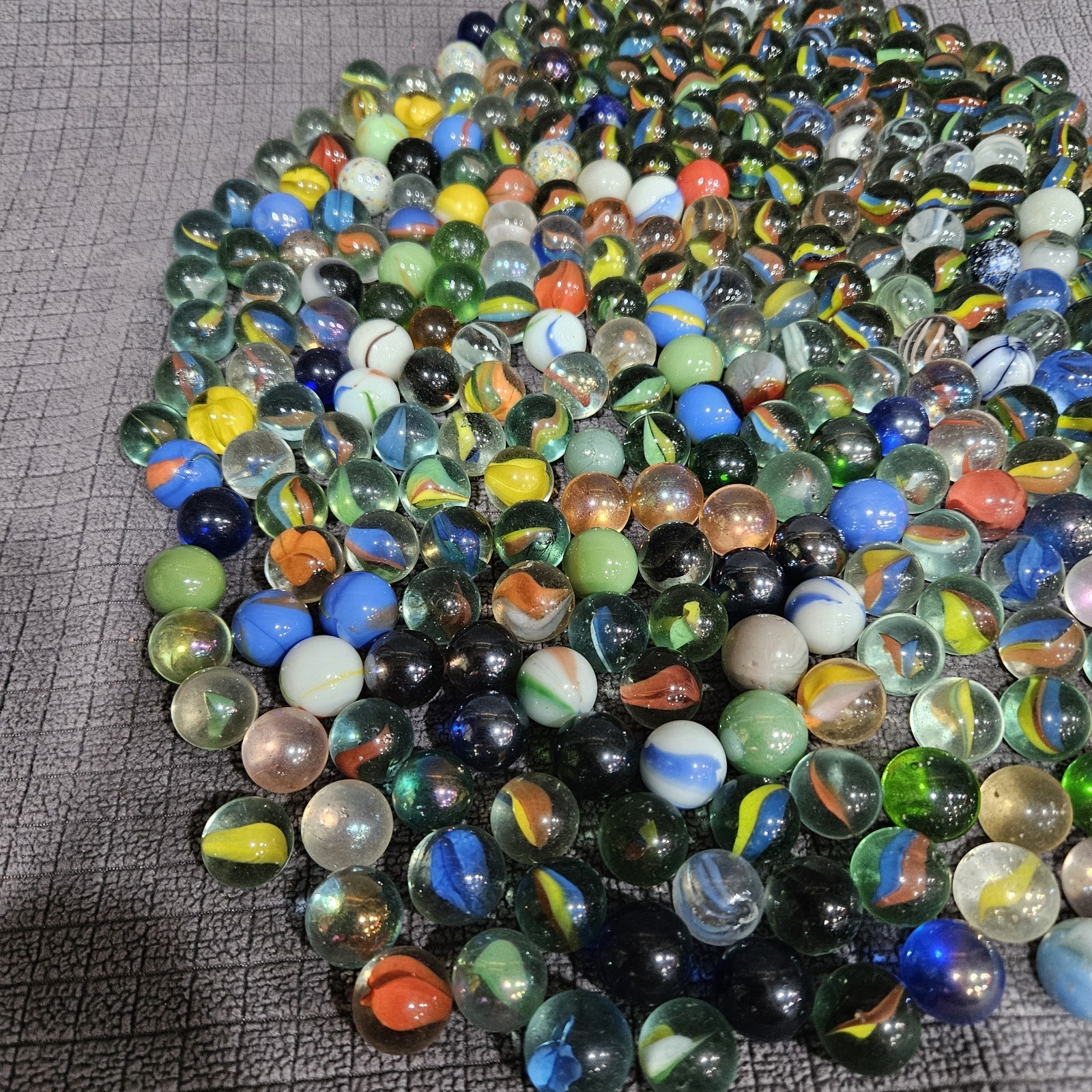 Vintage Glass Marbles:Swirl, Cats Eye And Milk Glass Lot Of 50 Randomly Selected