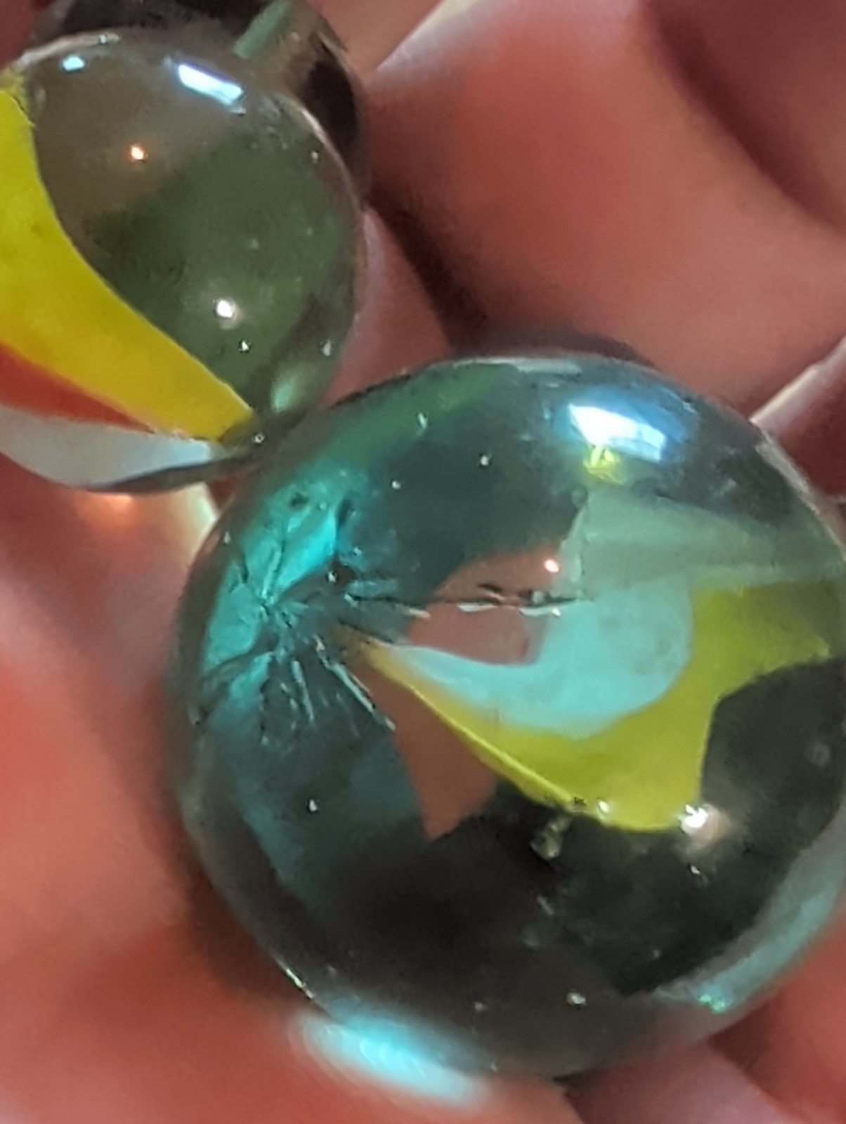 Vintage Glass Marble Big Foot Cat’s Eye Swirl Shooter Collectible M01 Lot of 25