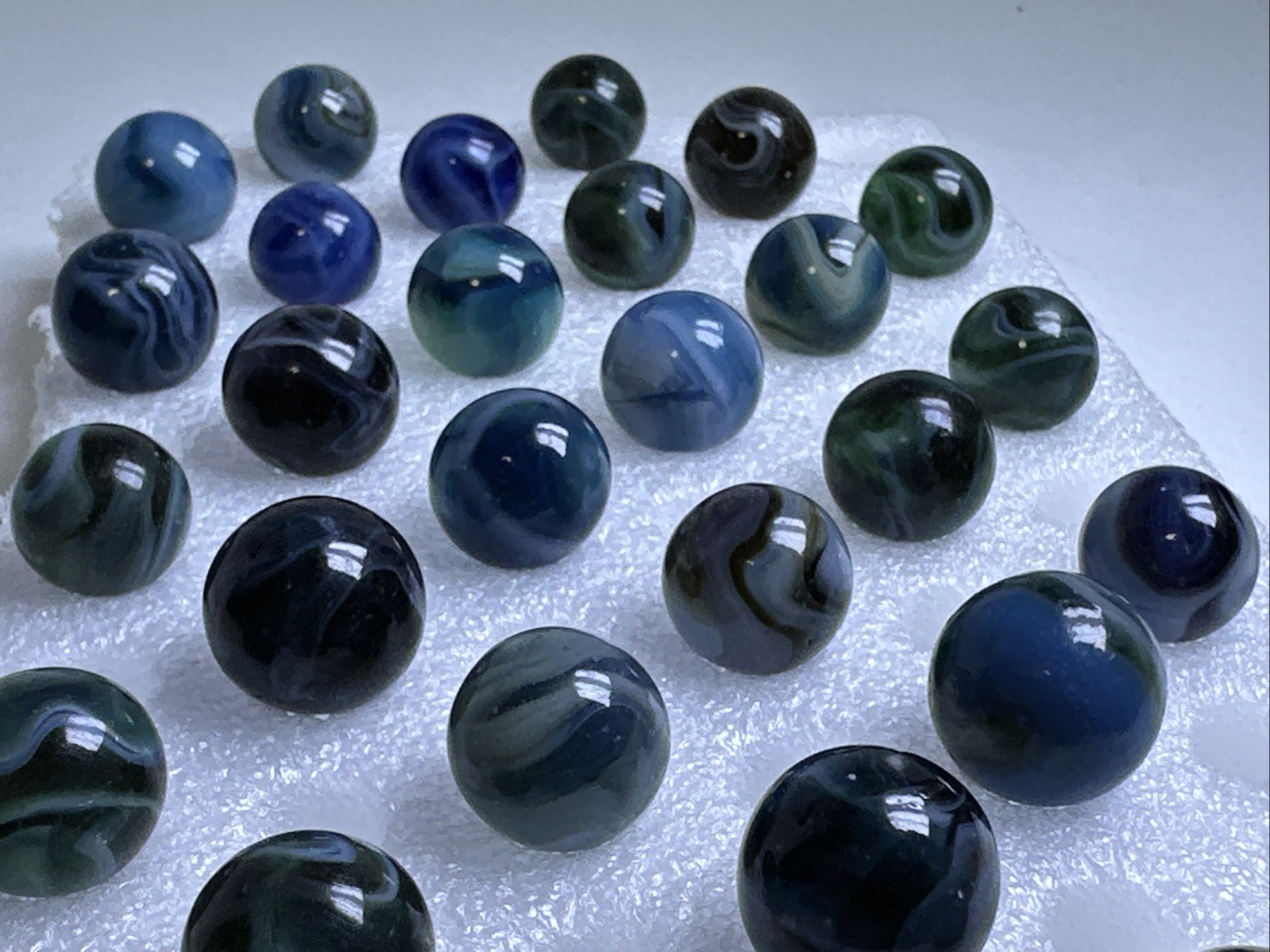364 Lot Of 28 Vintage Cairo Swirl Marbles!