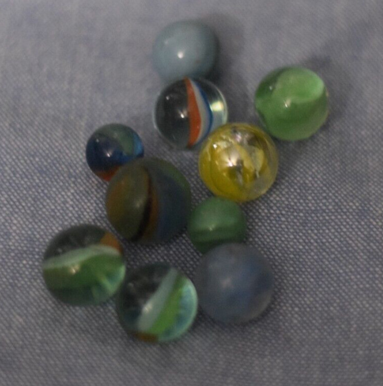 Vintage Lot of 10 Cat’s eye Multi-Color Marbles 16 mm – .6 in. C158