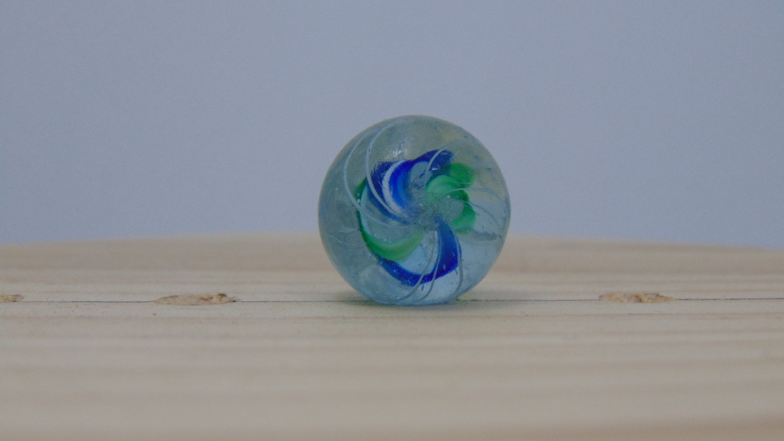 Divided Core Swirl German Marble Mint