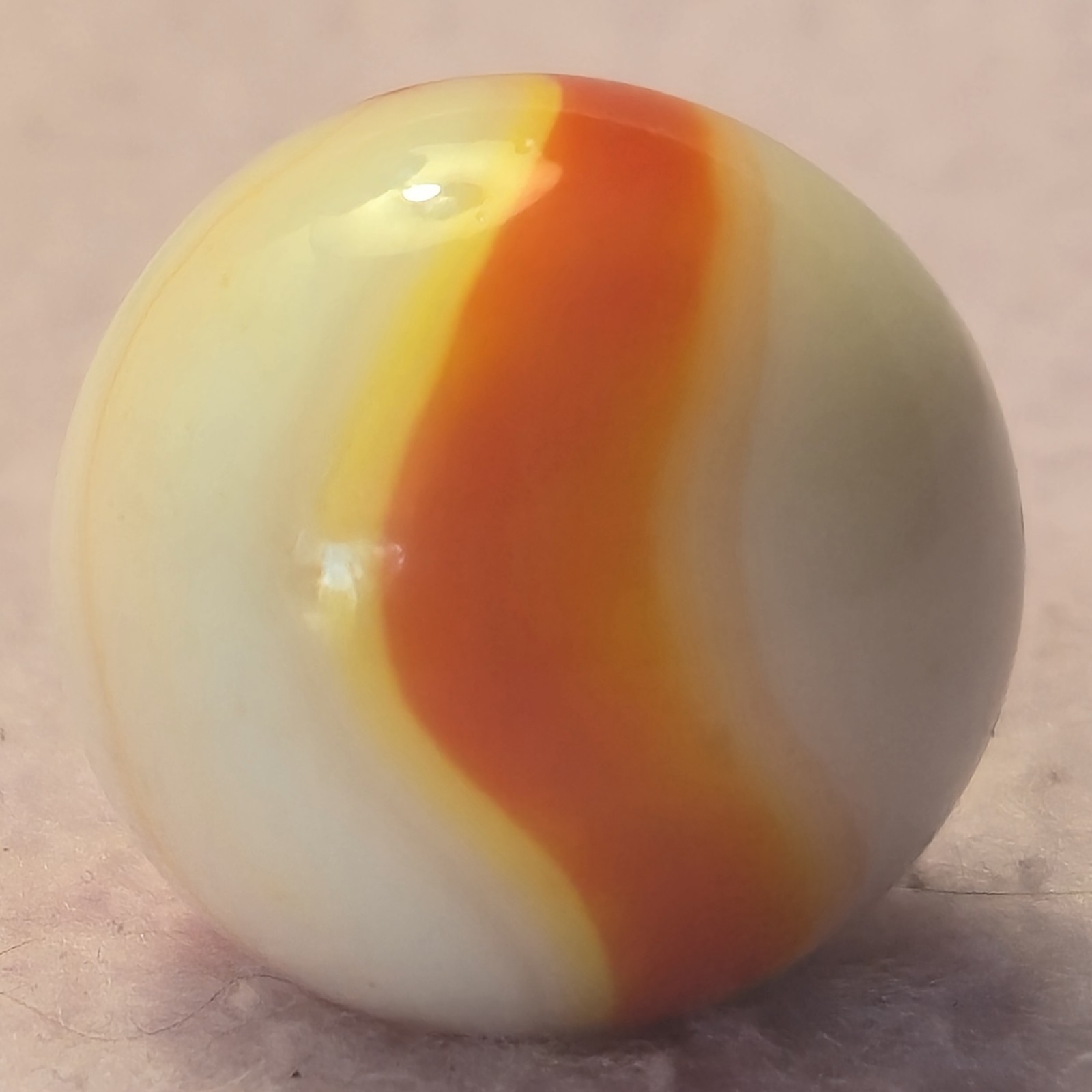 VTG Alley Agate .97″ Orange Yellow Classic Swirl Shooter Marble Mint Condition
