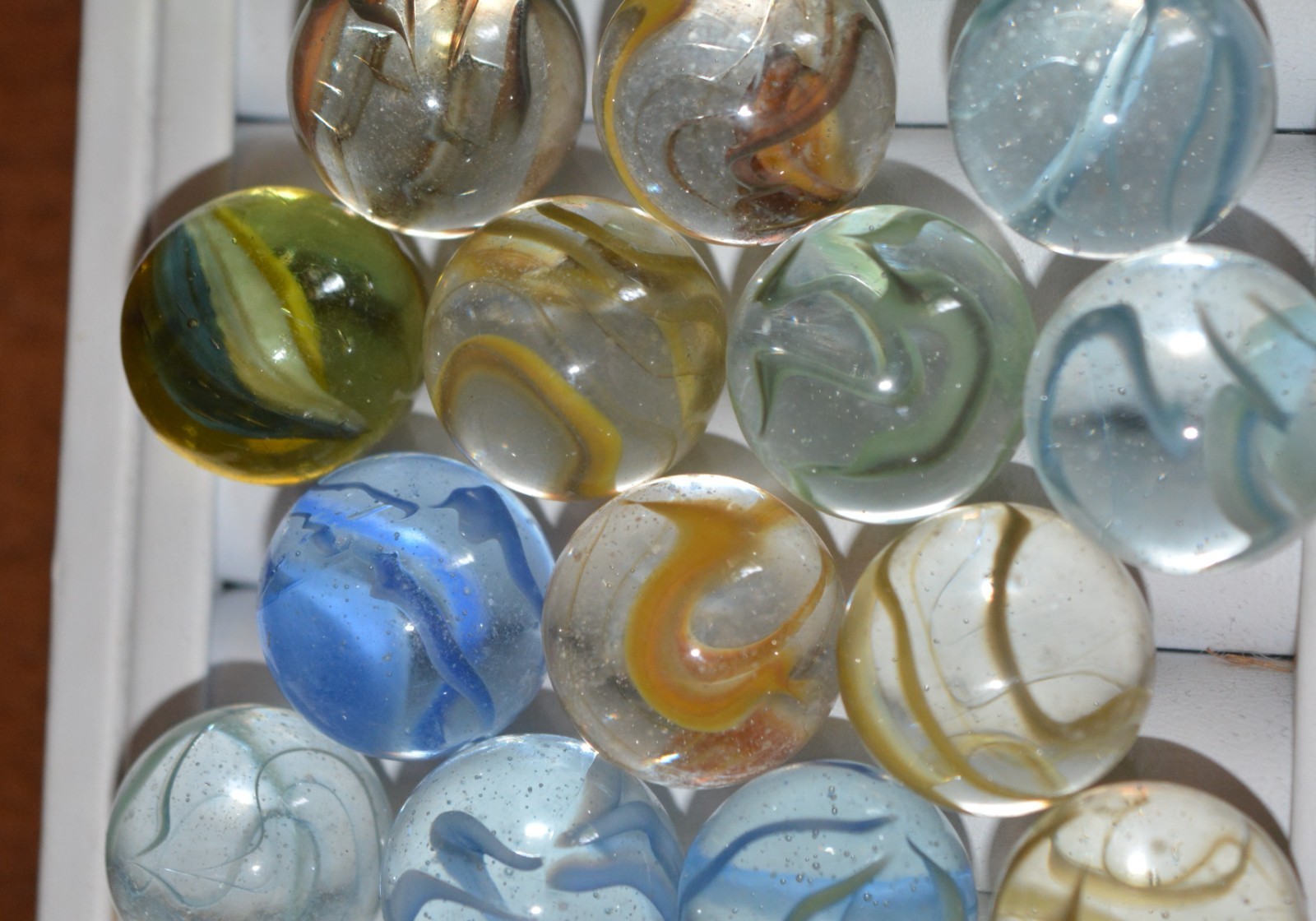 VTG Swirl CAT’S EYE Marbles 1960/70s (25) 3/4″ * 7/8″ * 1″ RIBBON Hand Blown
