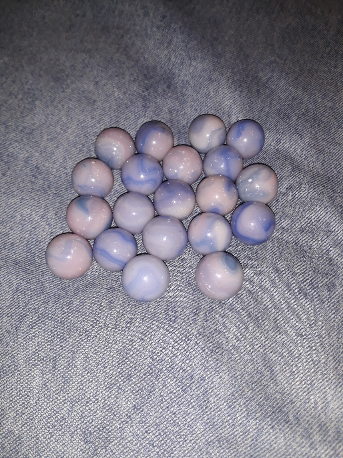Jabo 20 Fenton Burmese Glass UV Reactive Marbles Florescent Uranium Ultraviolet