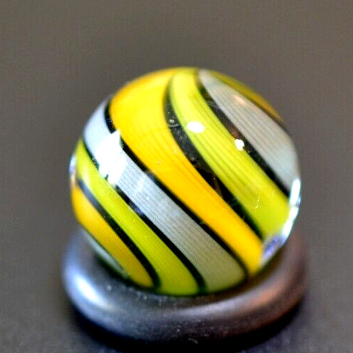 BRYAN TRILLAS GLASS MARBLE/.574″-BUTTERNUT & MILK BLACKLIGHT-LIME,MILKY WHITE +