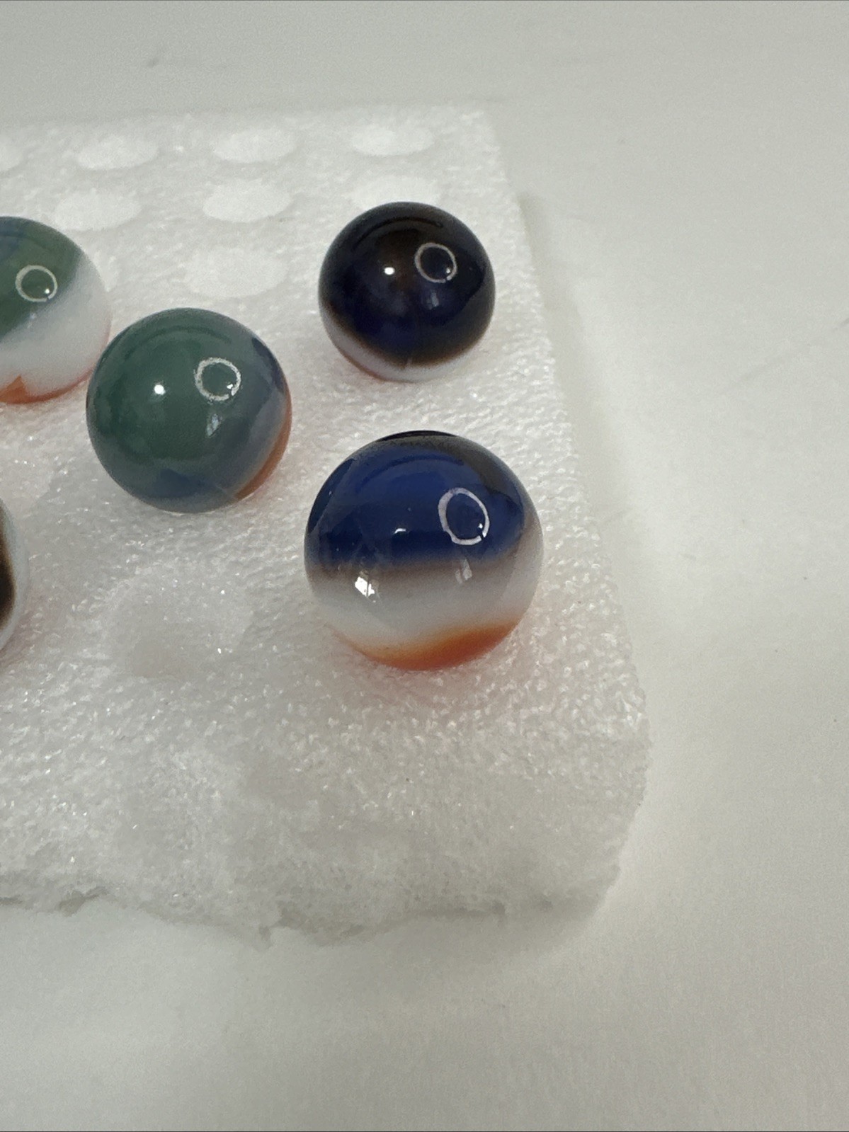 061 Lot Of 14 Exotic Vitro Agate All Reds!