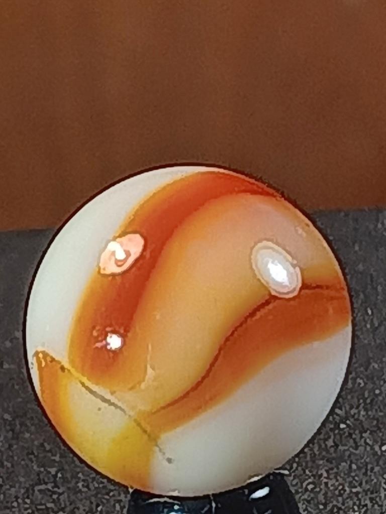 19/32″ Peltier Candy Orange Pearl White Rainbo Near Mint Serious Marble B333