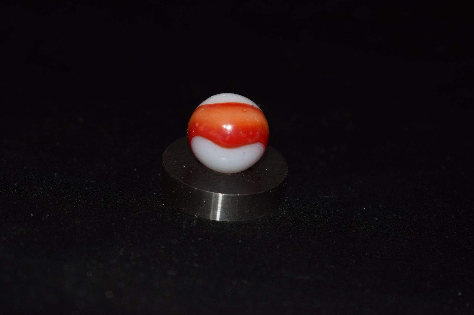 🦓➖⏩Vintage NRL Peltier Rainbo 🟥RED🦓ZEBRA🟥 Collectors Toy Marble .625″ MINT