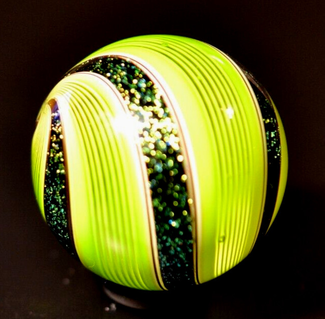 HOT HOUSE GLASS MARBLE/1.476″-LIME GREEN LATTICINIO STYLE WITH DICHROIC-GRASS GR