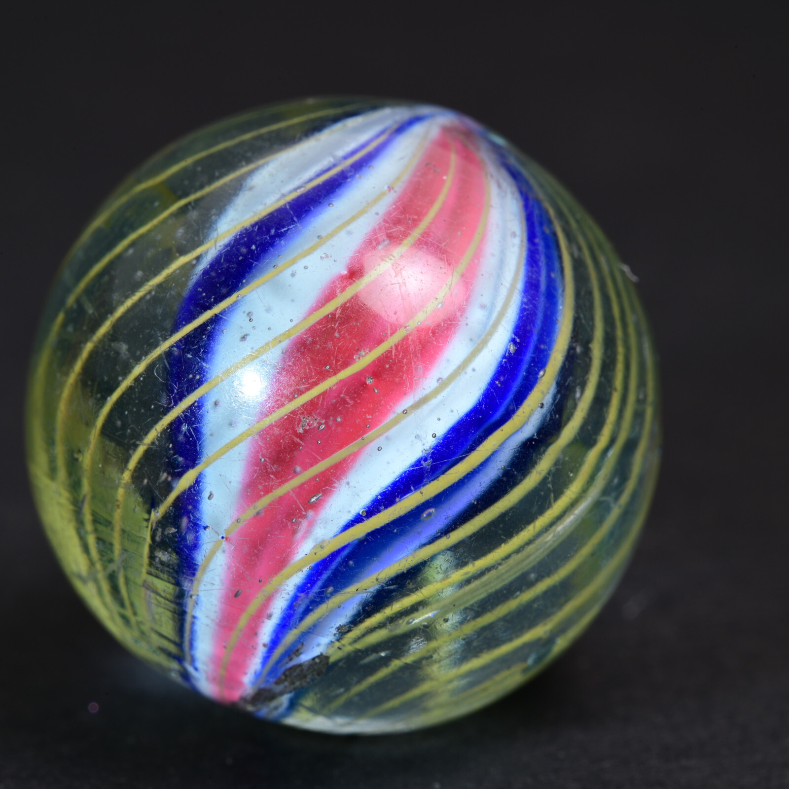 Double Ribbon Core German Handmade Antique Marble Bold Precise Cage 22mm 27/32”