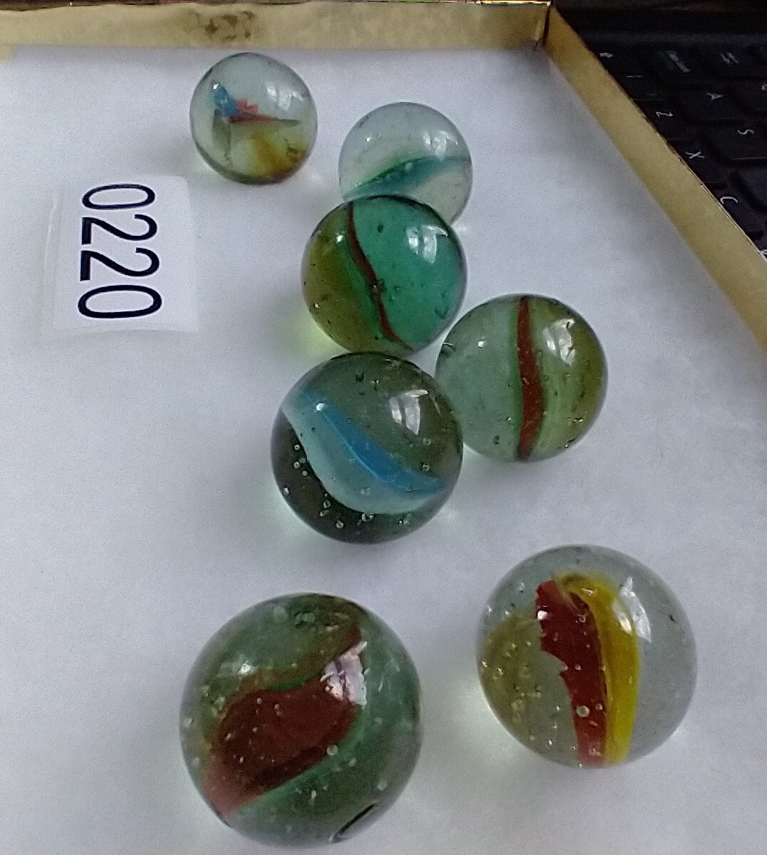 Multi Colored Cat’s Eye Medium Shooter Sized Marble 25mm Vintage Lot of 7