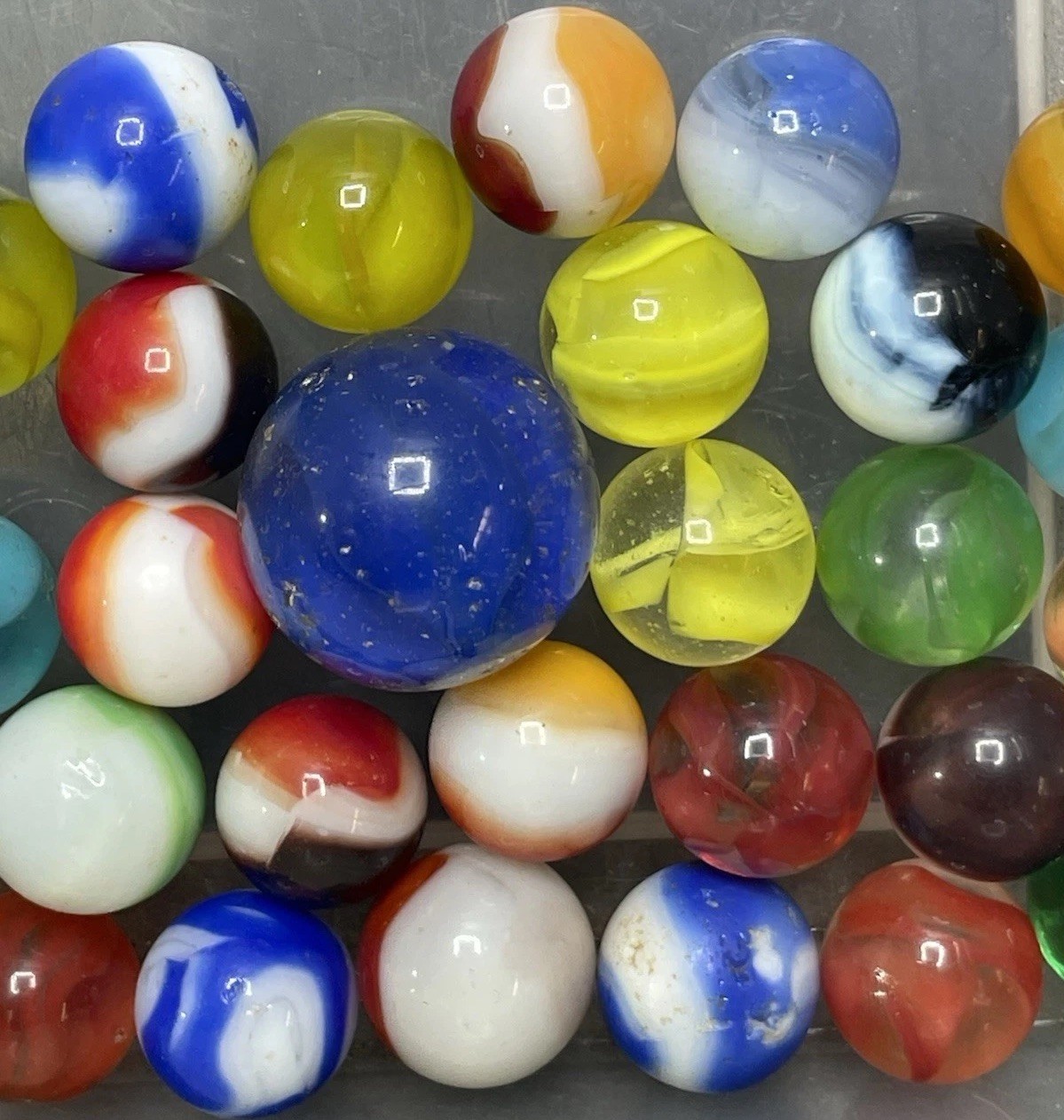 VINTAGE MARBLES LOT 50 pc AKRO AGATE MARBLE KING PELTIER PATCH SWIRL c