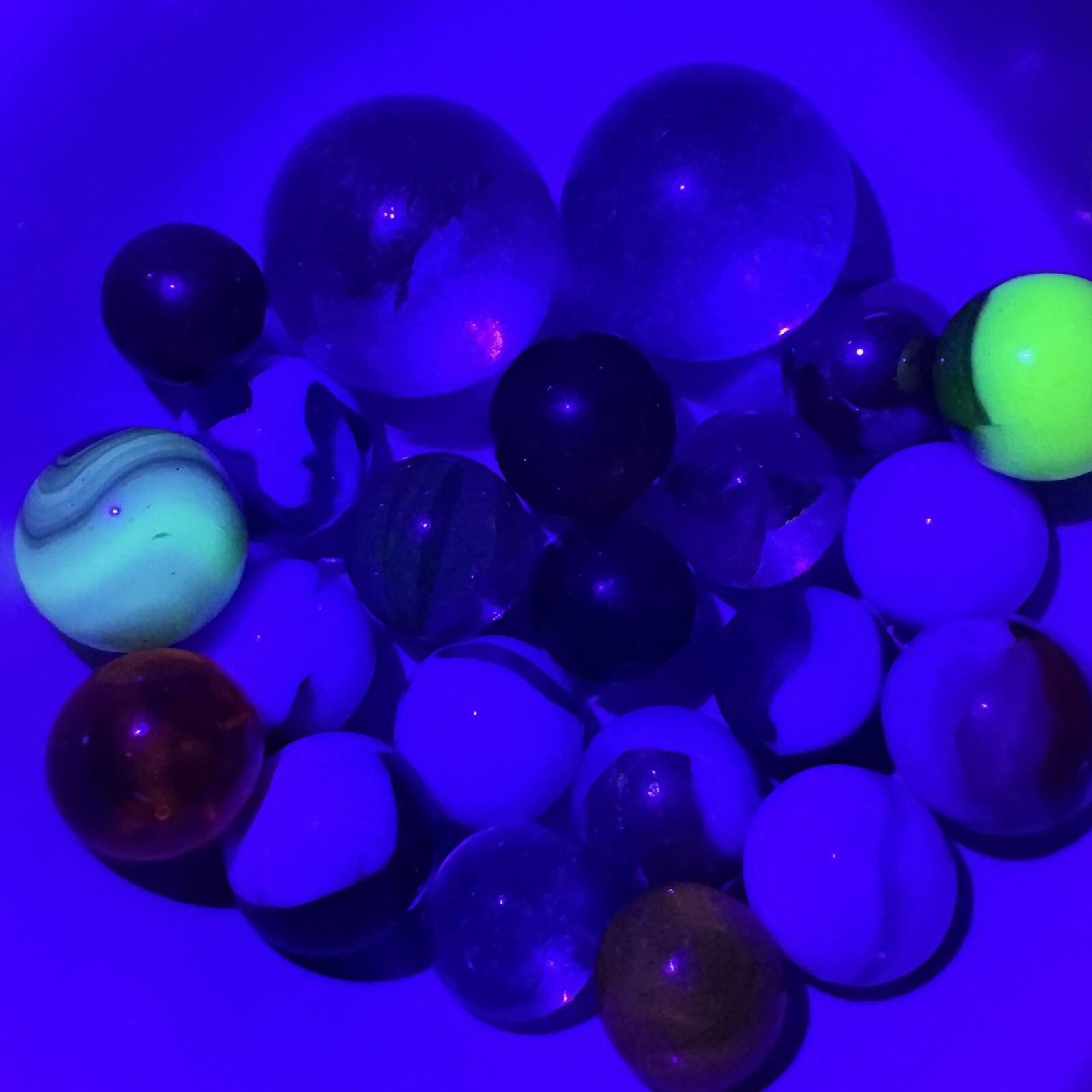 Vintage Marble Lot Of MARBLES UV Reactive Cadmium Uranium Lot #92