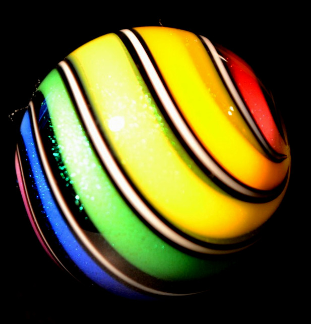 HOT HOUSE GLASS MARBLE/1.695″-CLASSIC DICHROIC BEACHBALL-YELLOW,LIME,ROYAL++