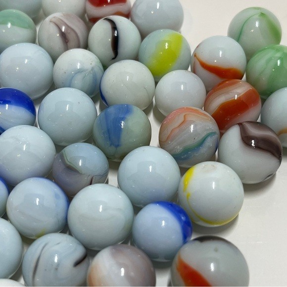 190+ Vintage Milk Glass Marble Lot Beautiful Unique Swirls Multi Coloured Solid