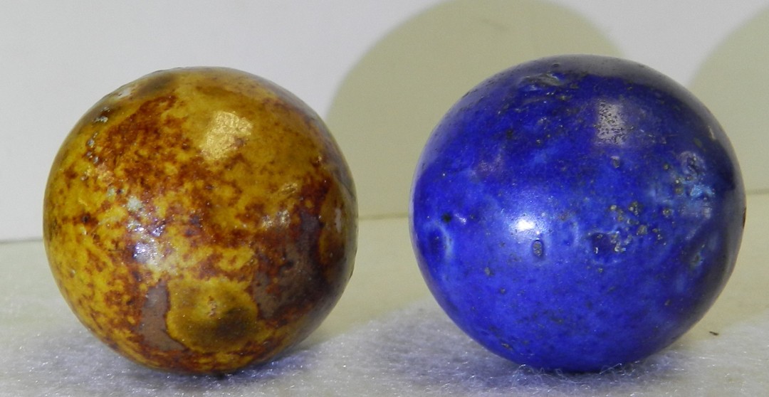 #21045m 1.16 Inches Vintage Pair of German Handmade Bennington Shooter Marbles