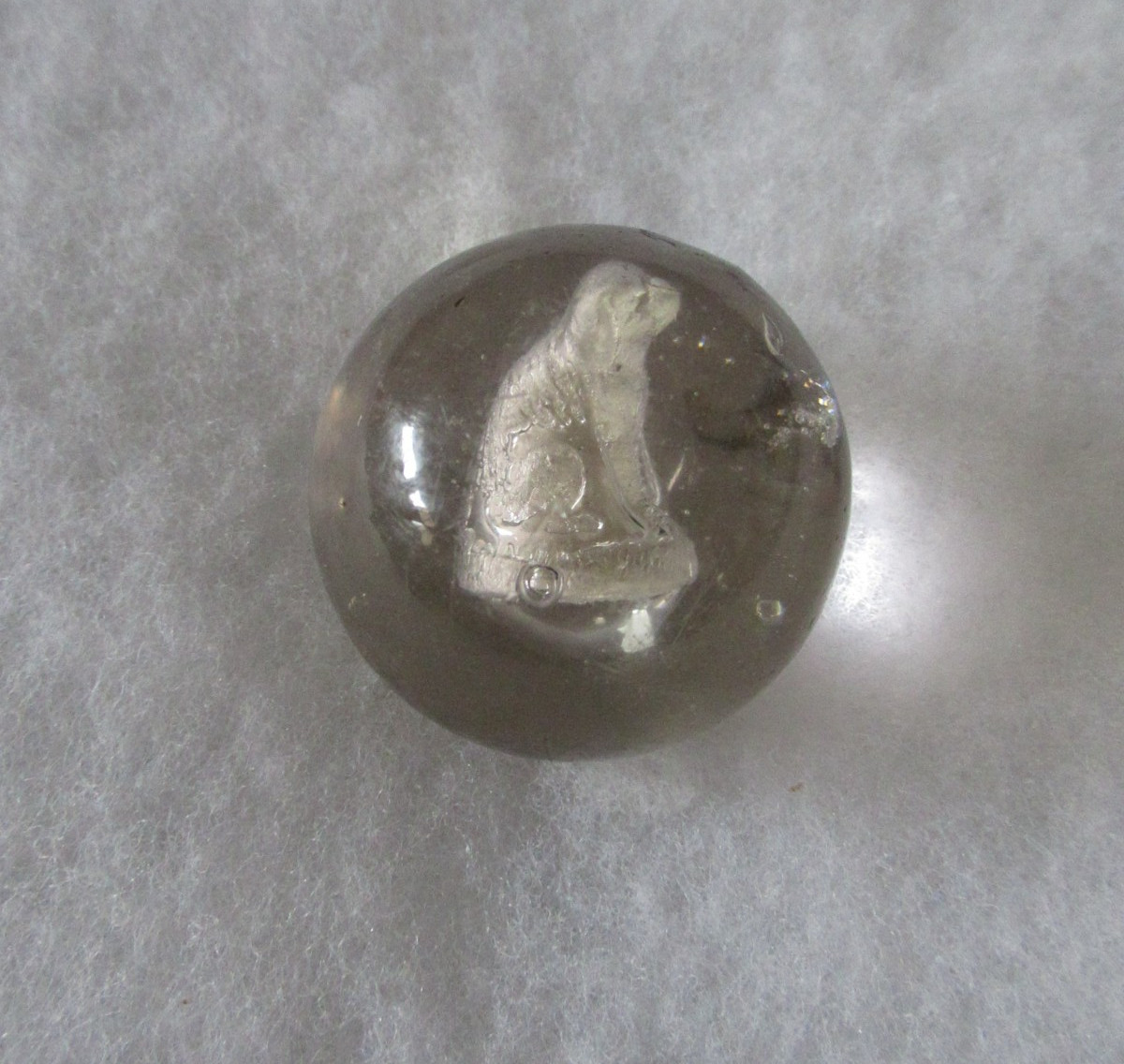 Antique Handmade German Sulfide Marble 1 3/4″ with Sitting Dog Orig Pontil