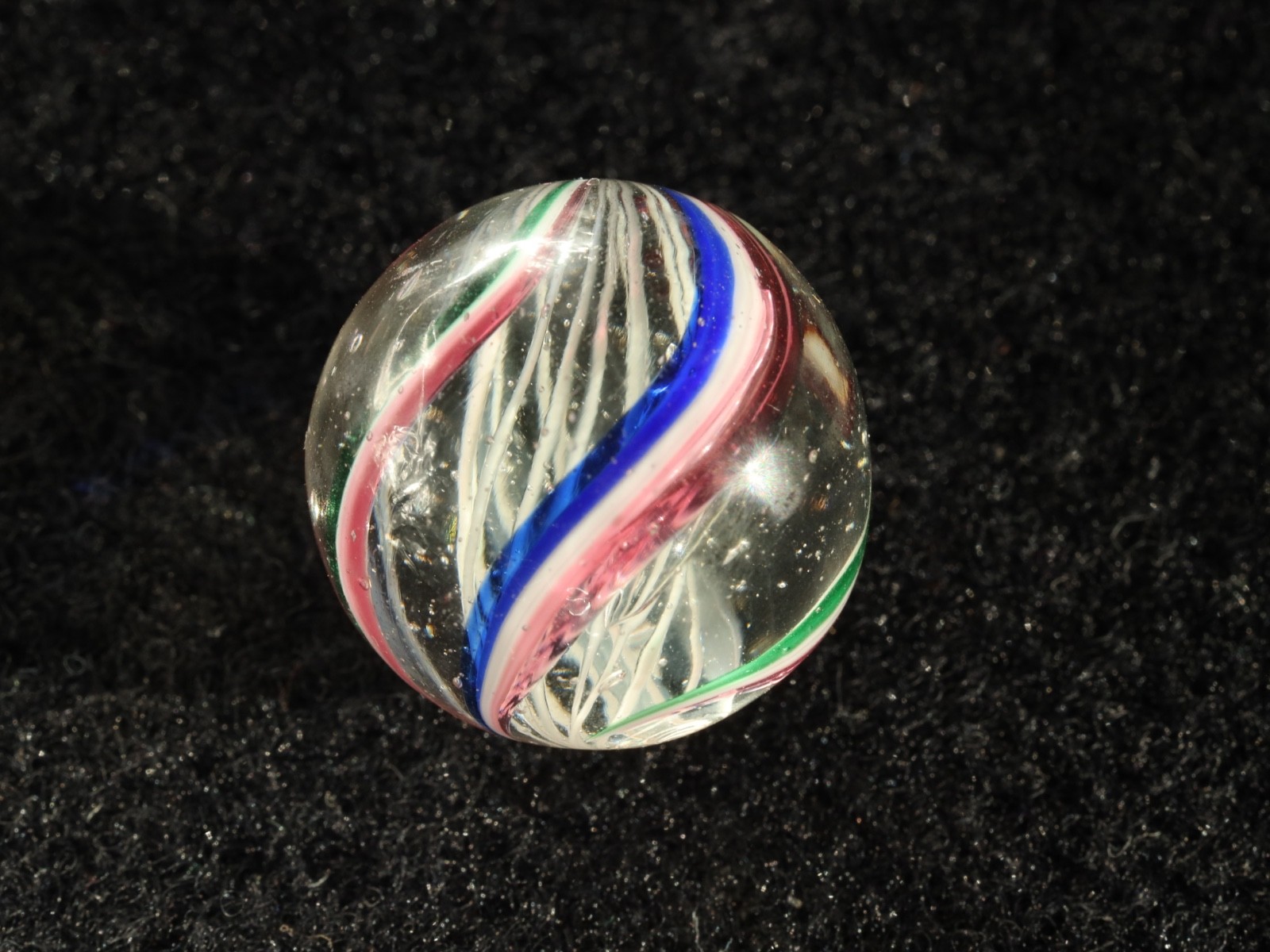 GORGEOUS German Handmade RED GREEN BLUE Latticinio Core Marble .74″ M Condition