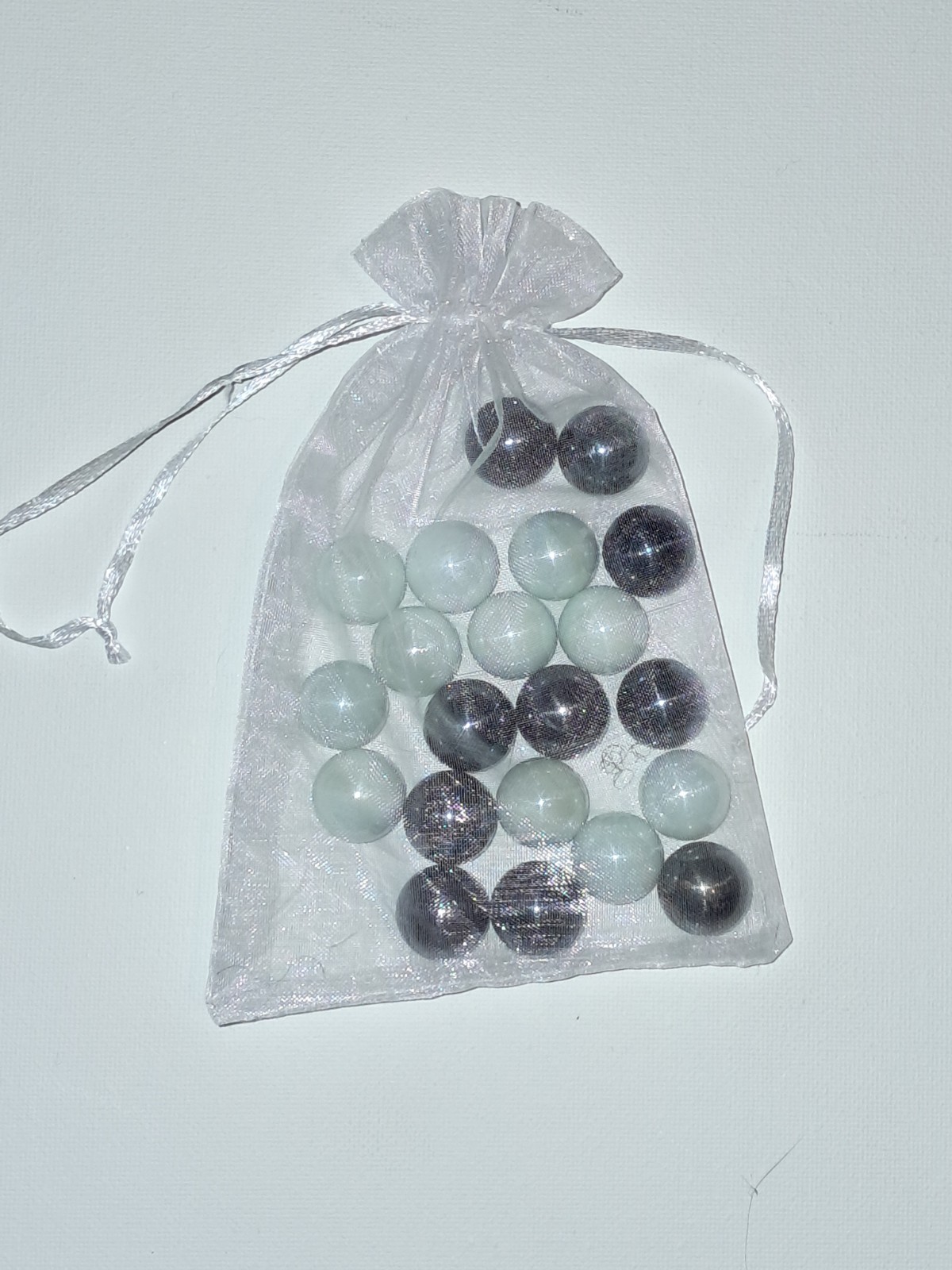 21 Mixed Machine Made Toy Marbles Assortment in Mesh Bag for Ages 4-7 and 8-11