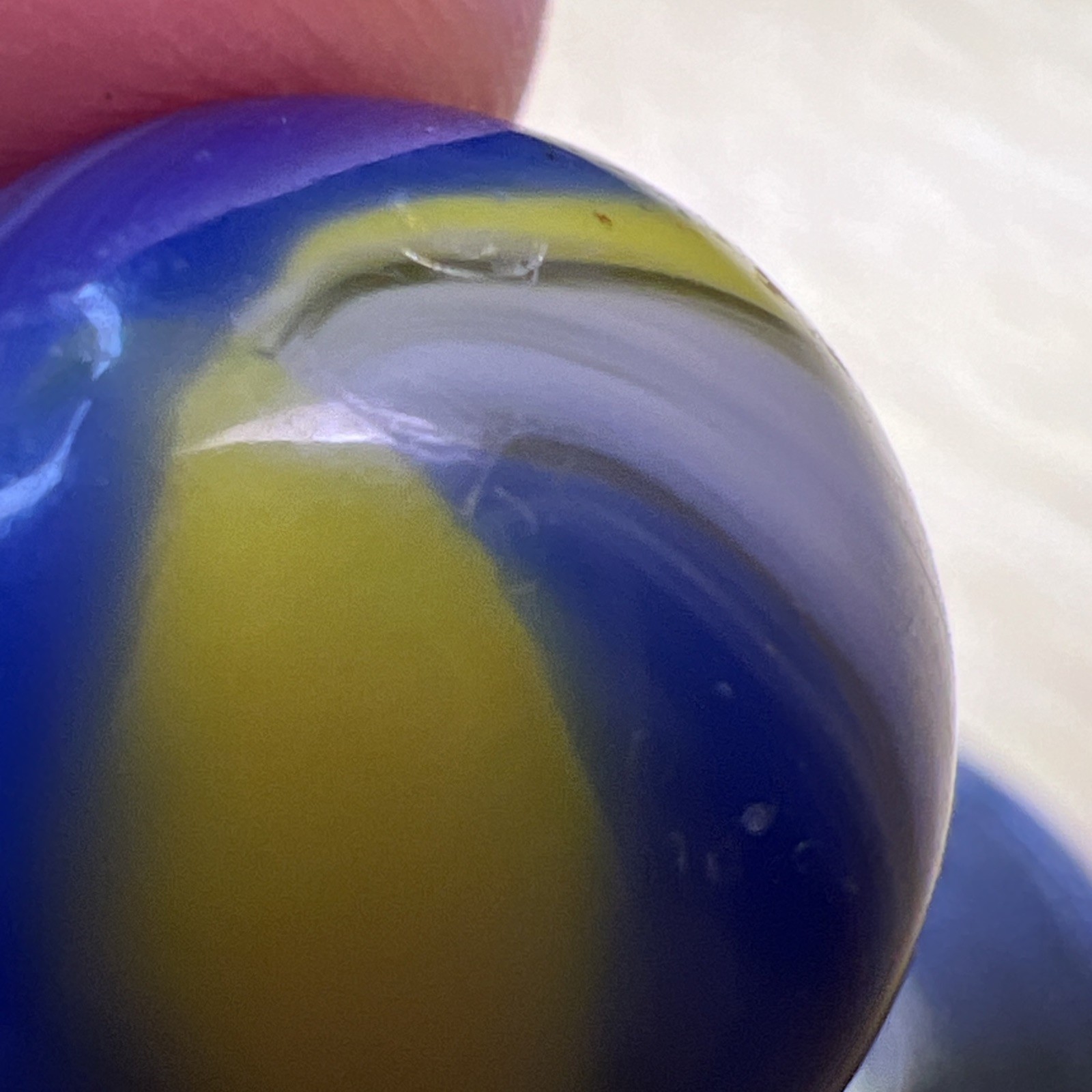 Vintage Akro Agate Popeye Marble Blue & Yellow 0.62
