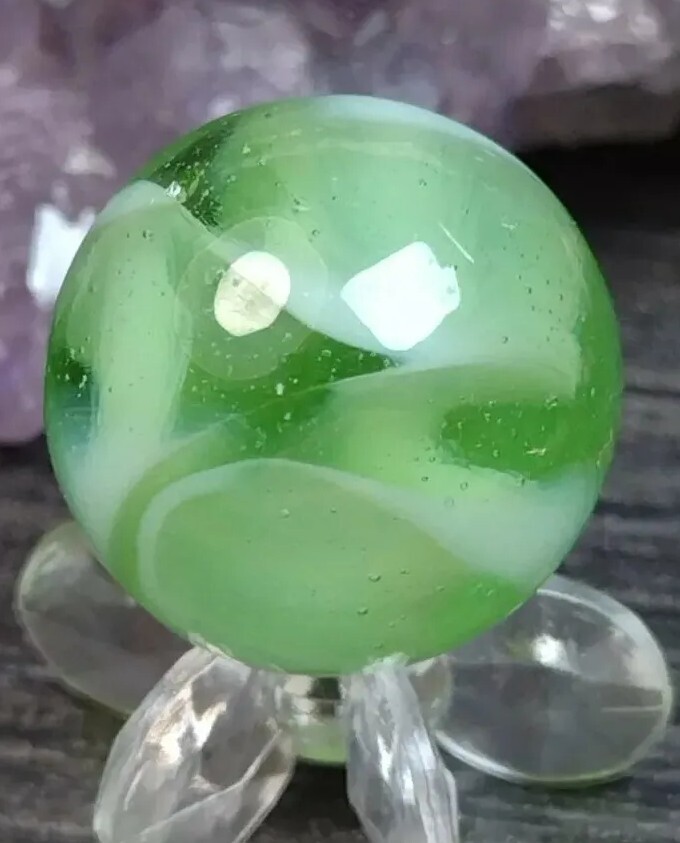 Lime GREEN FIZZY Fat Ribbon Swirl Alley or Cairo Glass NM Vintage Marbles .59″