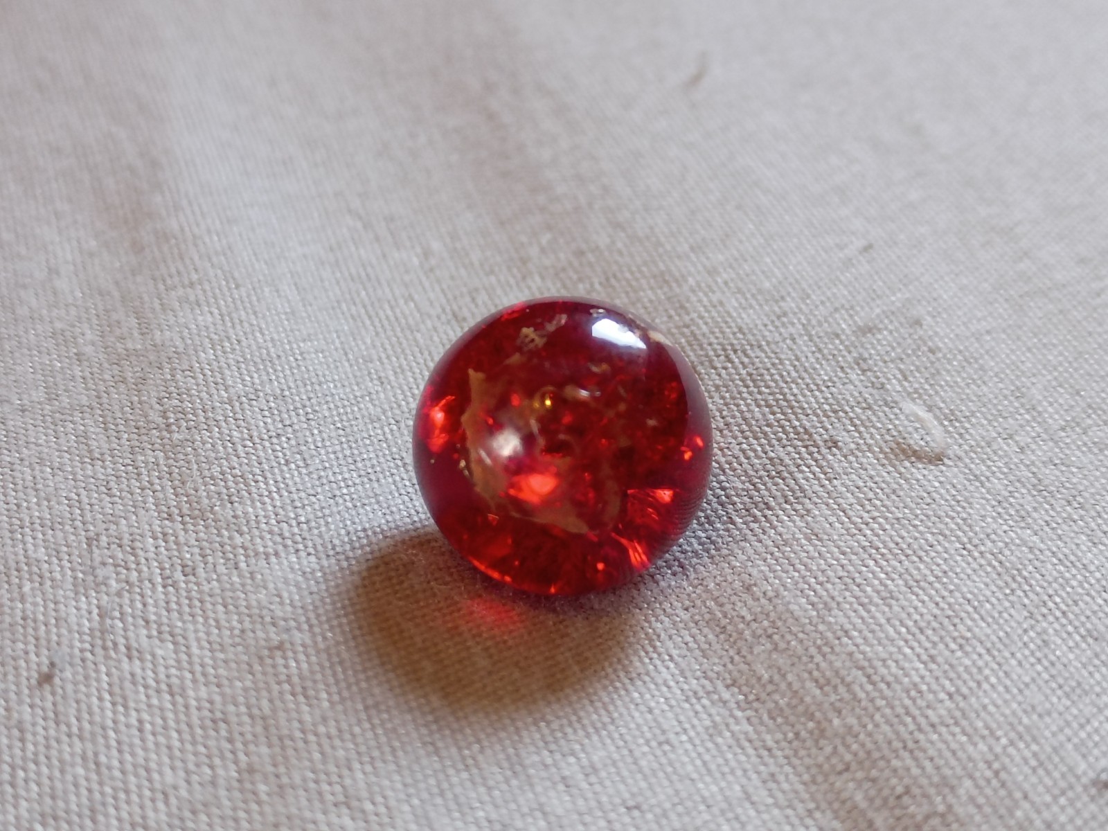 4 Vintage 1/2″ Red Crackle Glass with Cadmium Playing Marbles.