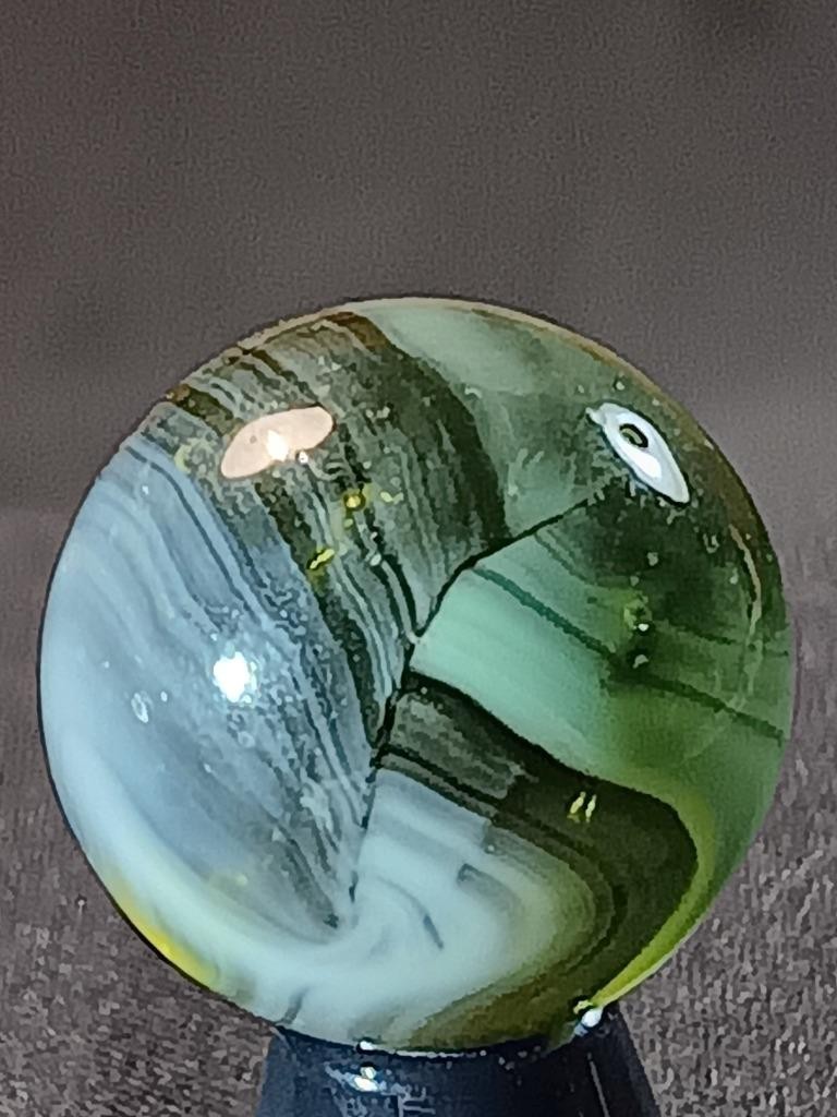 5/8″ Master Minty Patch Brushed Pearl White on Swamp Green NM Marble A839