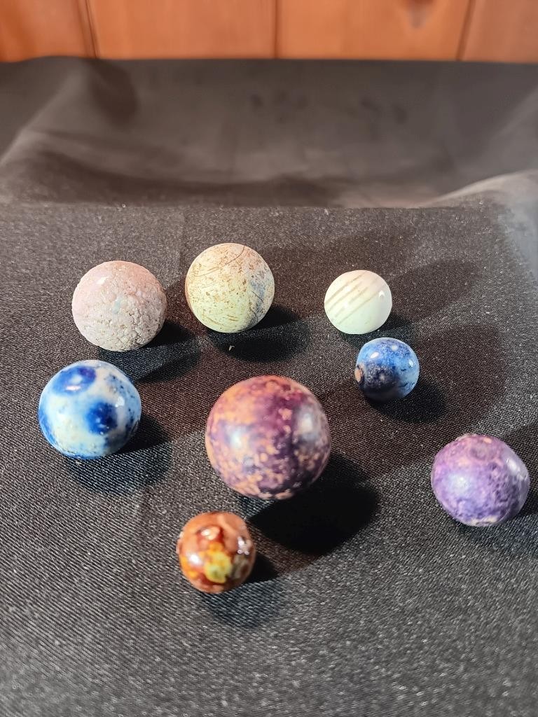 Eight Colorful Antique Pre Civil War Salt Glazed Clay Marbles 3/8″ to 3/4″ A959