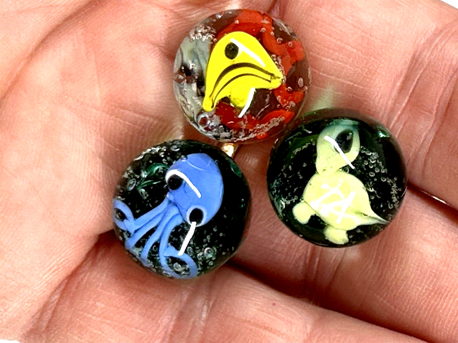 3x AQUARIUS Marbles Tortoise/Turtle, Octopus, Angel Fish 16mm Handmade art glass