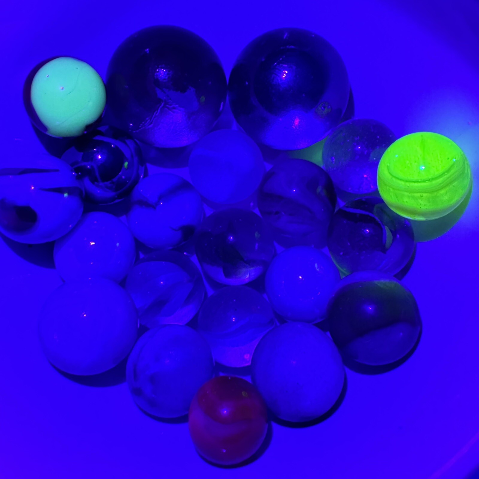 Vintage Marble Lot Of MARBLES UV Reactive Cadmium Uranium Lot #65