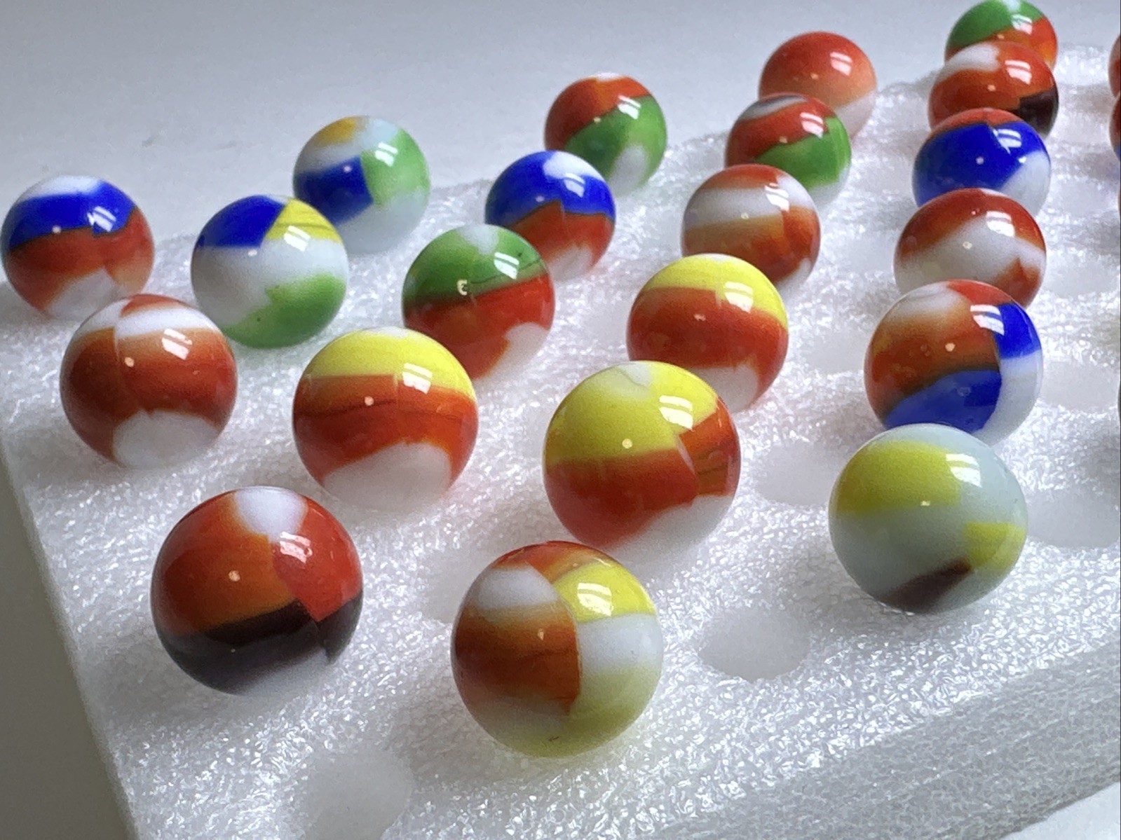 303 Lot Of 30 Vintage Marble King Rainbo Marbles!