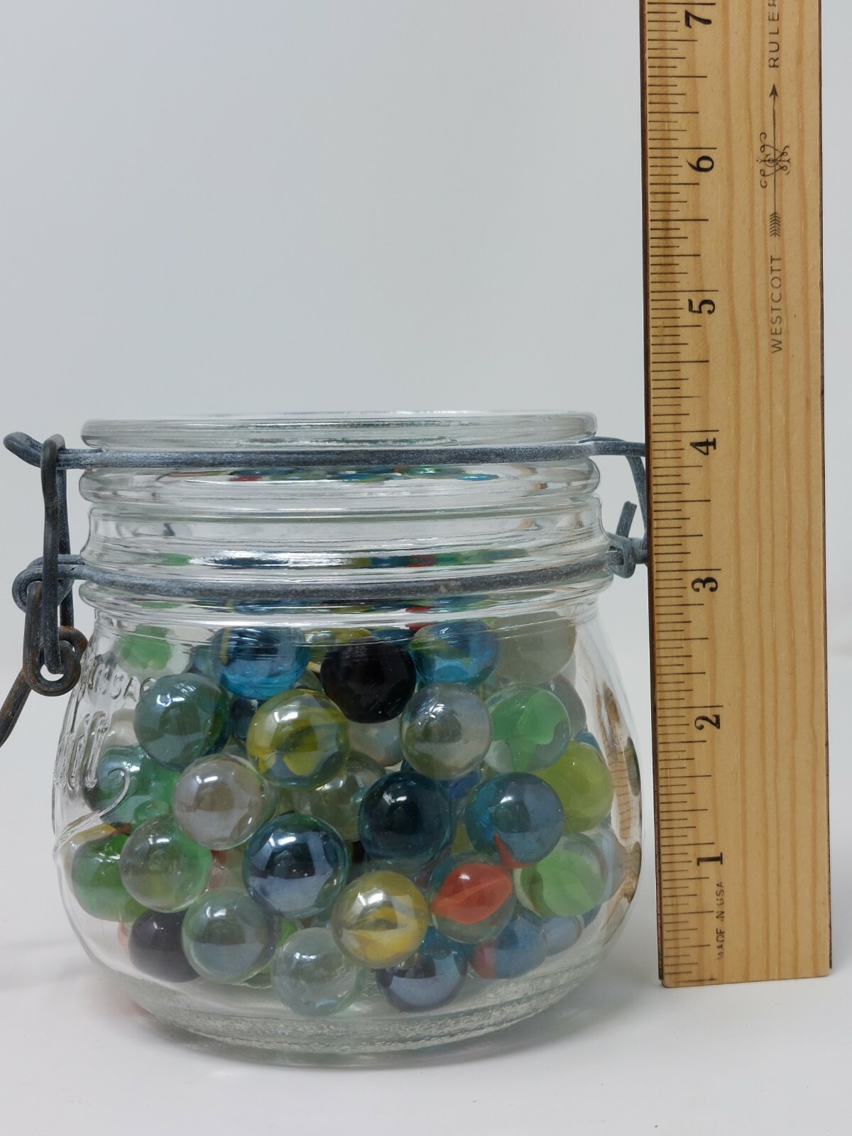 VINTAGE LE PARFAIT JAR WITH 125+ VINTAGE MARBLES
