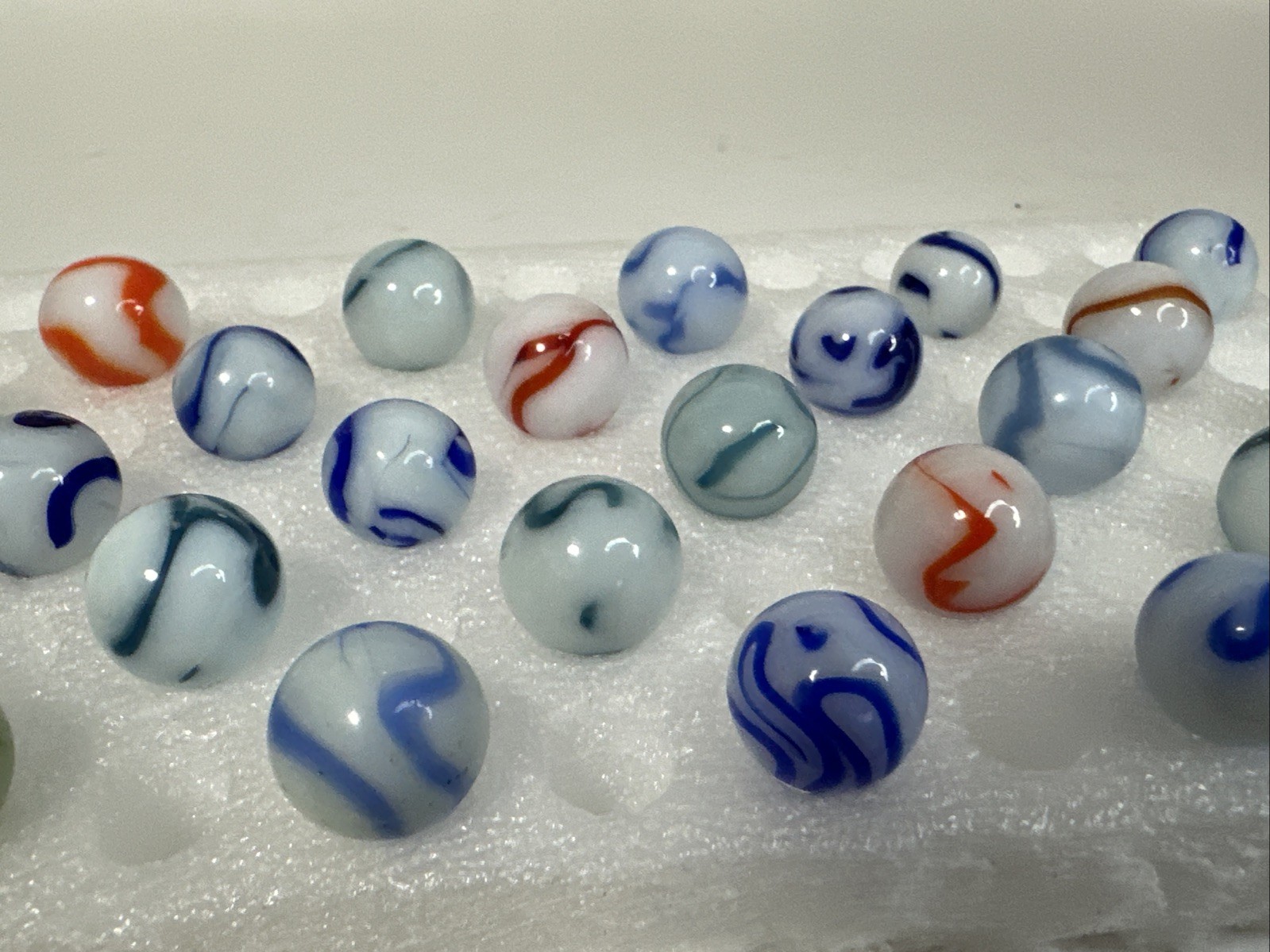 118 Lot Of 25 Vintage Alley Agate Swirls!