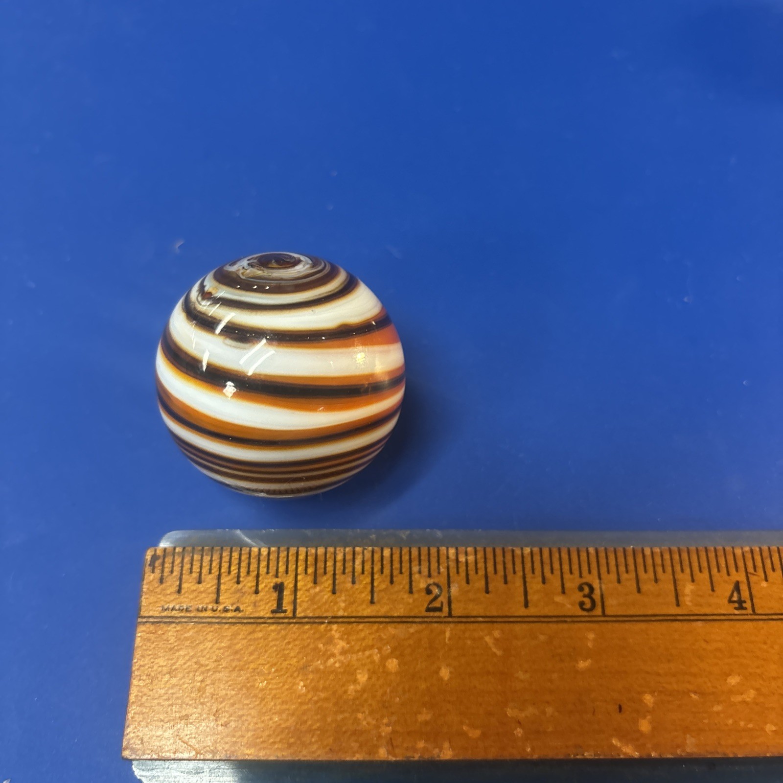 Stunning contemporary swirl marble #970