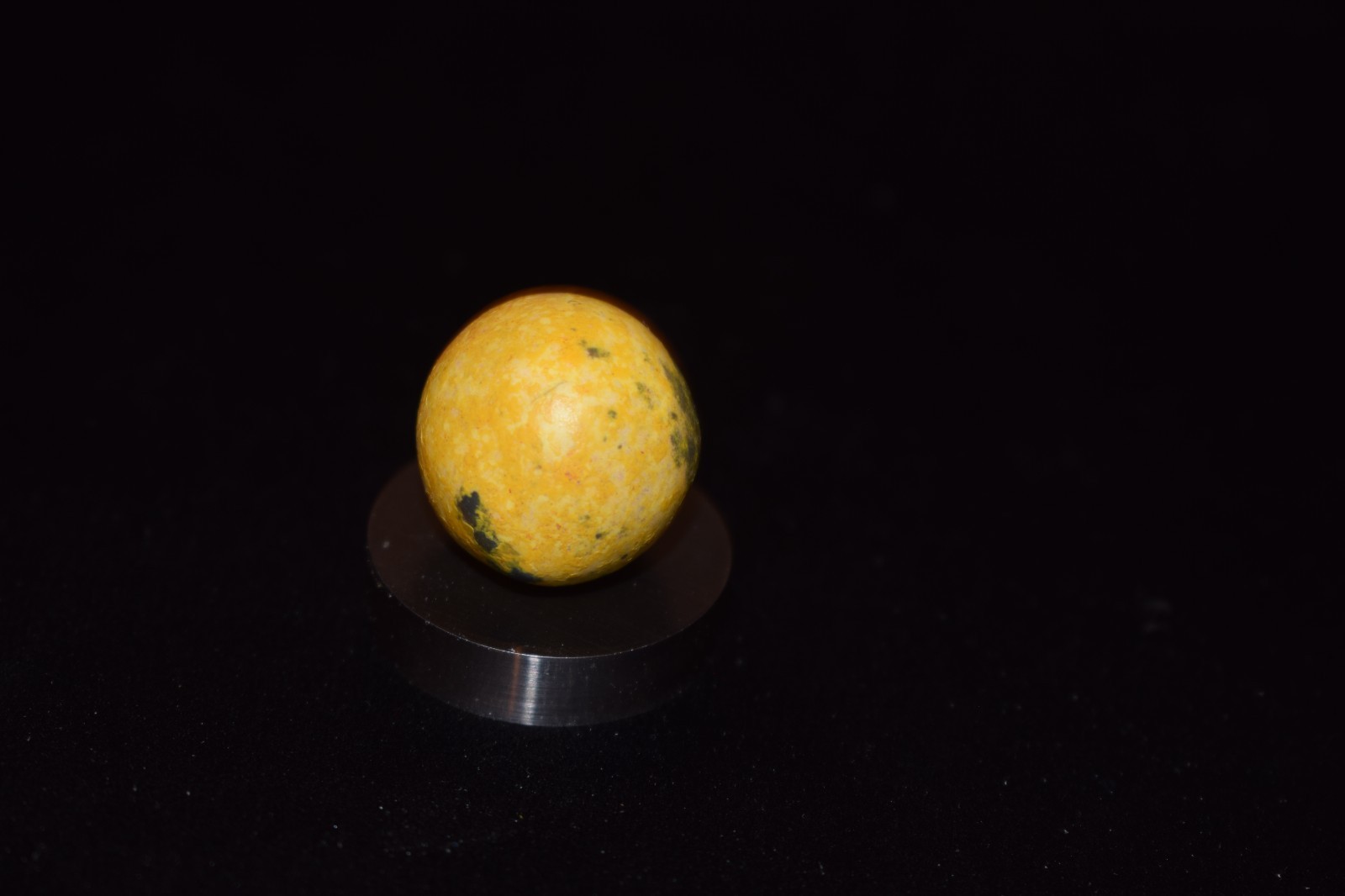 Antique INK SP⚫T Electric 💡 Yellow🟡 Base Heavy 🐘Clay Marble Shooter Size .781