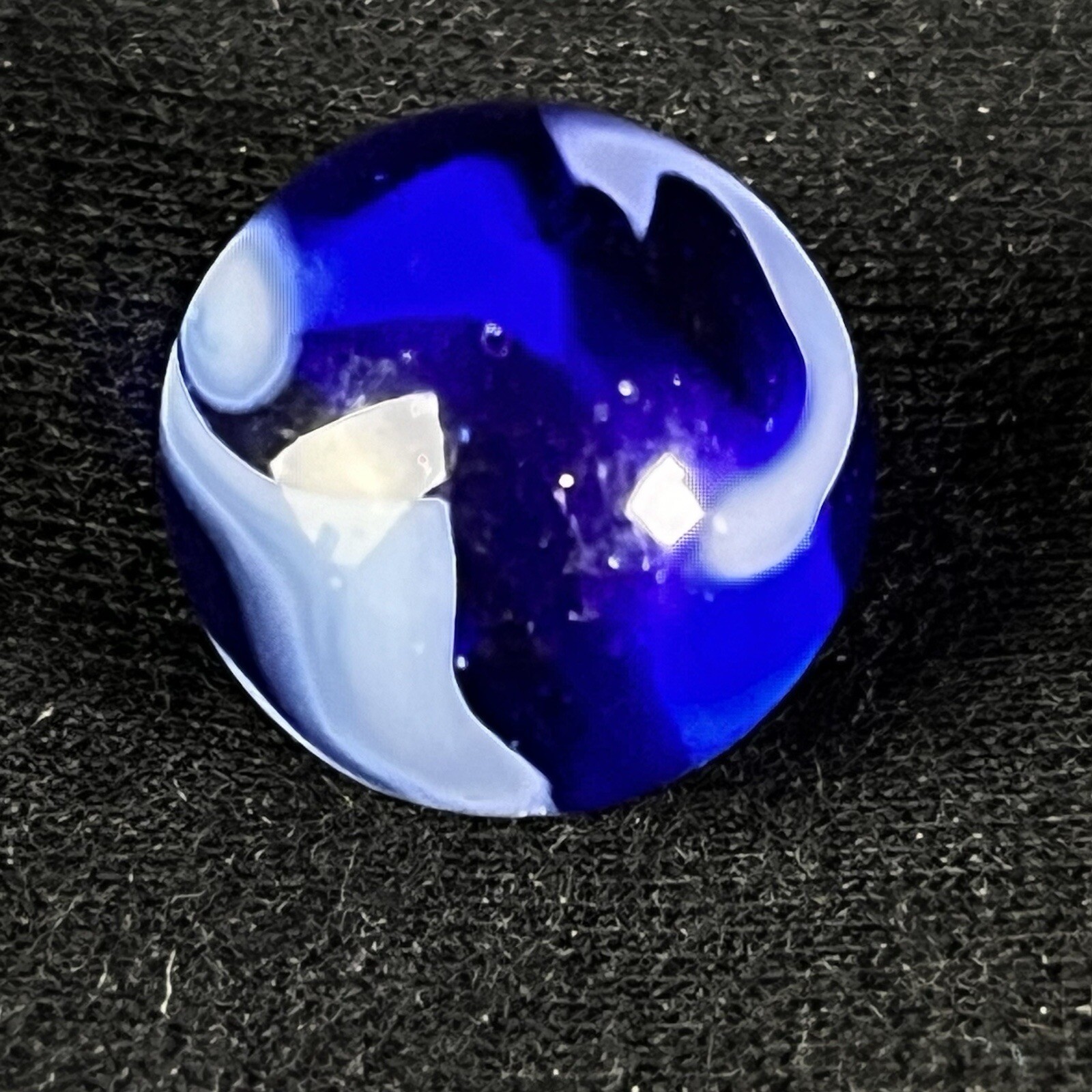 Vintage Akro Agate Peltier Art Swirl Glass Marble .61” Dark Blue & White