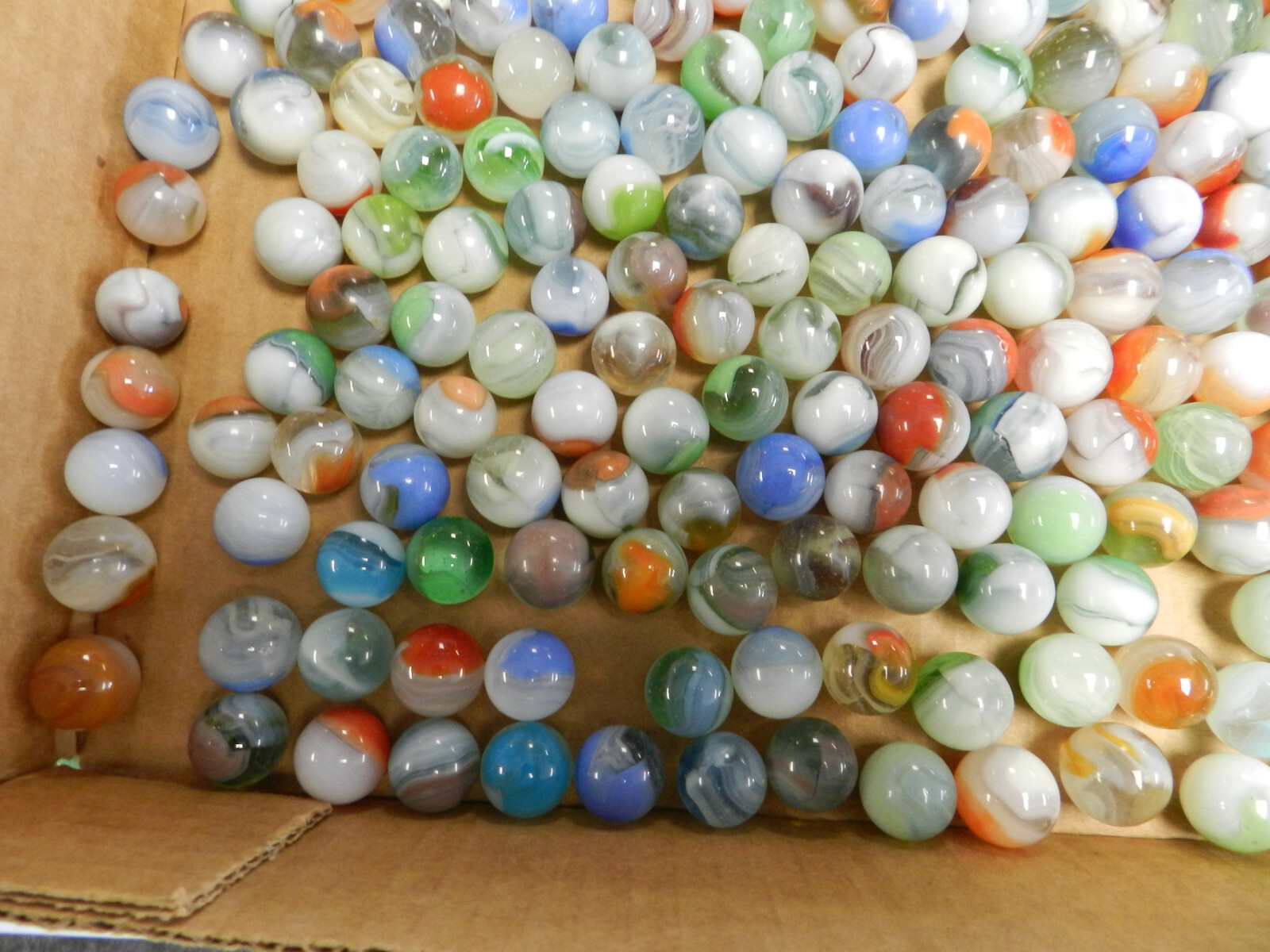 #18520m Large Group or Bulk Lot of 300 Vintage Vitro Agate Marbles .59 to .66 In