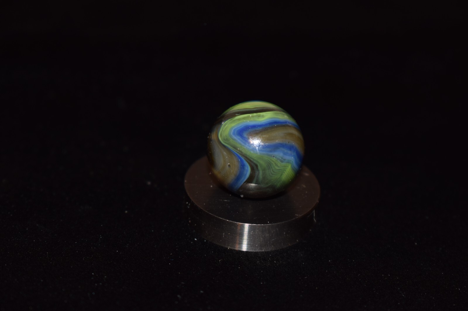 💥JABO💡Electric🔵🟢Colors Unique👃Snotty Base Style Marble, size ” .703″MINT