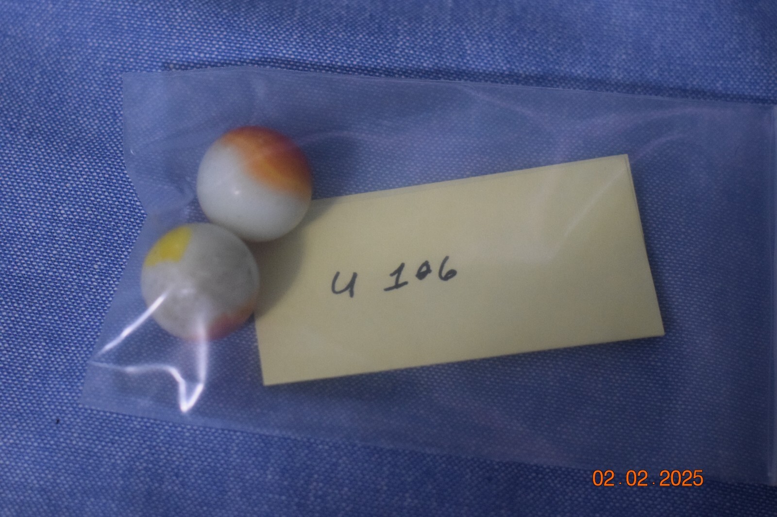 Vintage Lot 2 MARBLES UV Reactive Cadmium Uranium 22 mm .9 in. Orange White U106