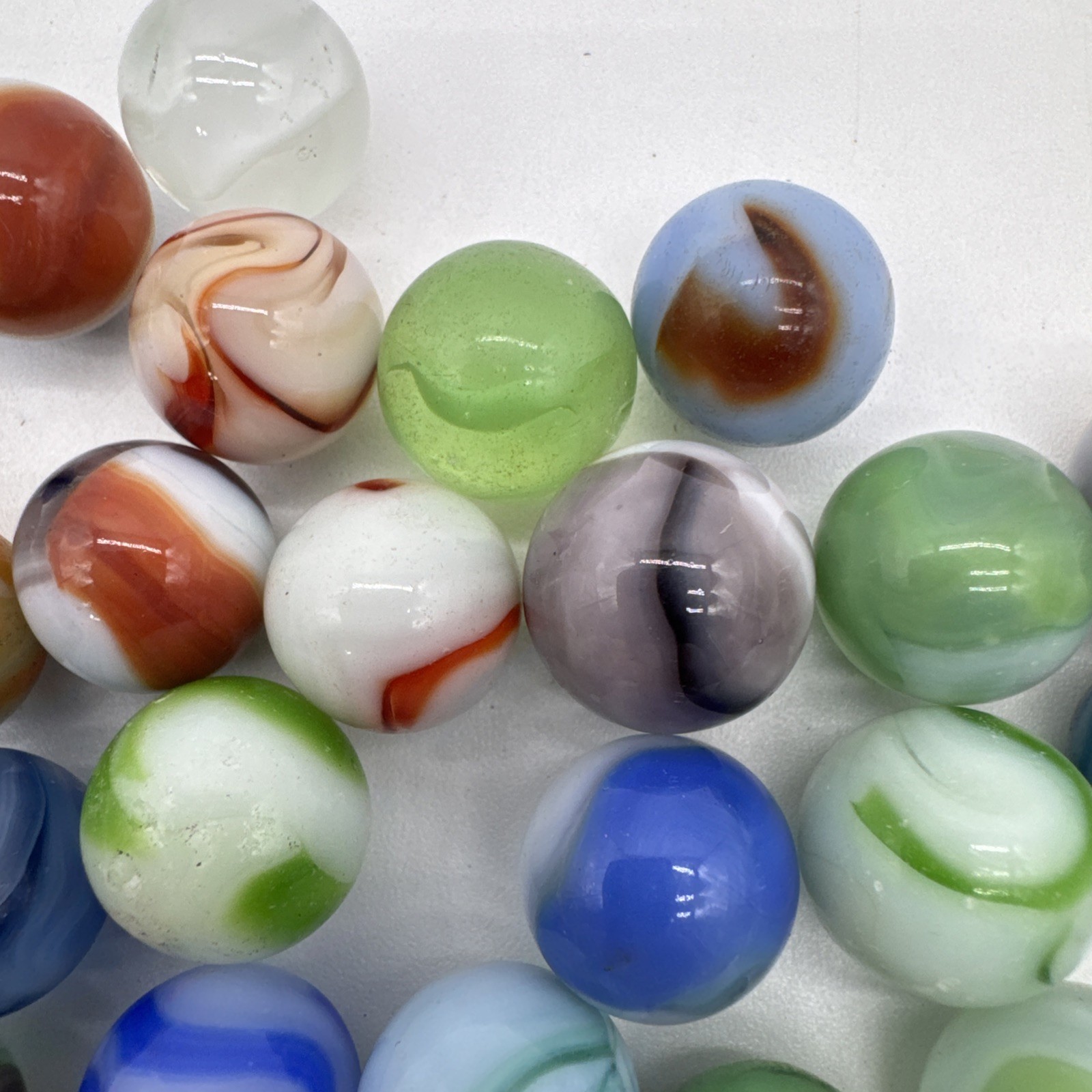 (71) Vintage Akro Agate? Swirl Glass Marble Marbles Various Makers Lot