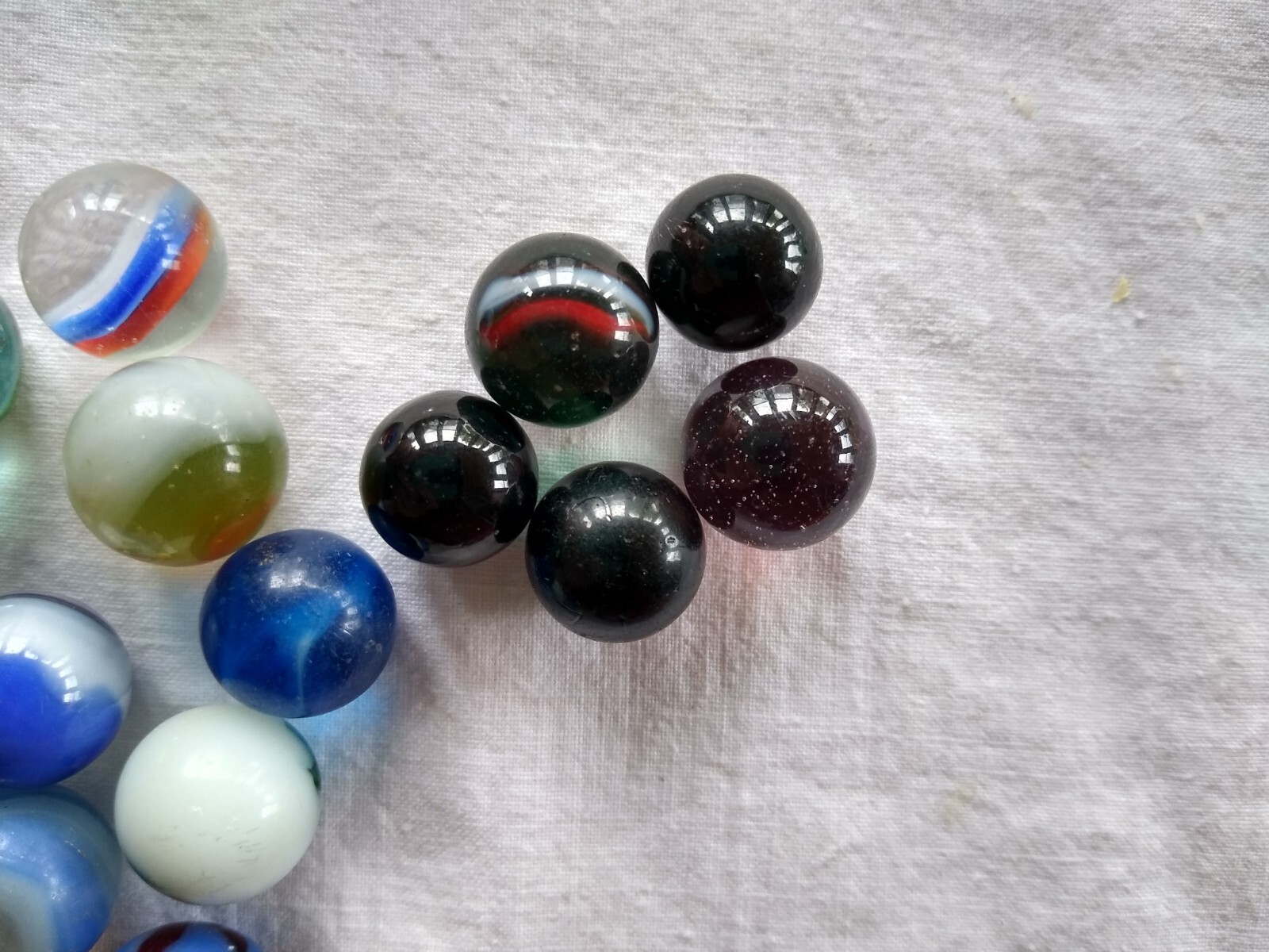 Lot of 75 Antique Vintage Marbles Opaque Swirl Shooter Akro Agate Marble King