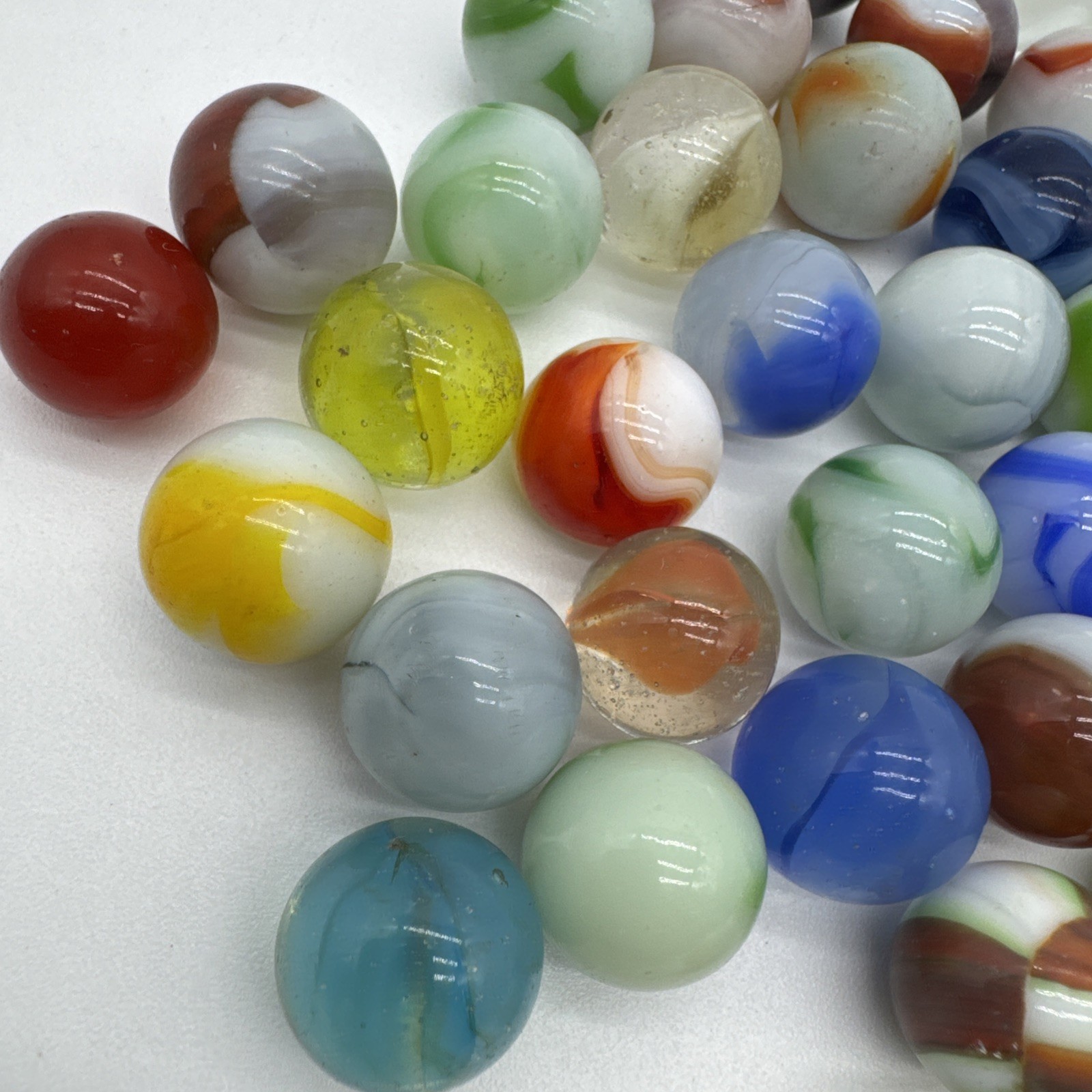 (71) Vintage Akro Agate? Swirl Glass Marble Marbles Various Makers Lot