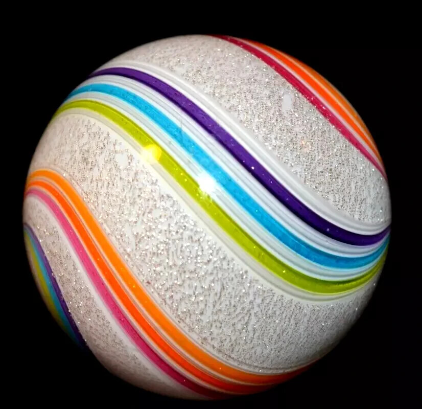 HOT HOUSE GLASS MARBLE/1.744″-DICHROIC SNOW W/12 DICHROIC RAINBOW RIBBONS-FAST