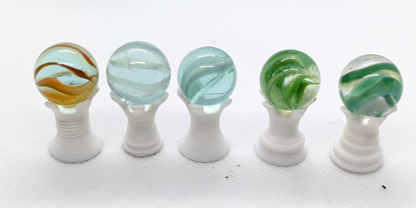 Lot of 10 Vintage Glass Marbles Cat’s eye Swirl 4-7 Veins Various Colors
