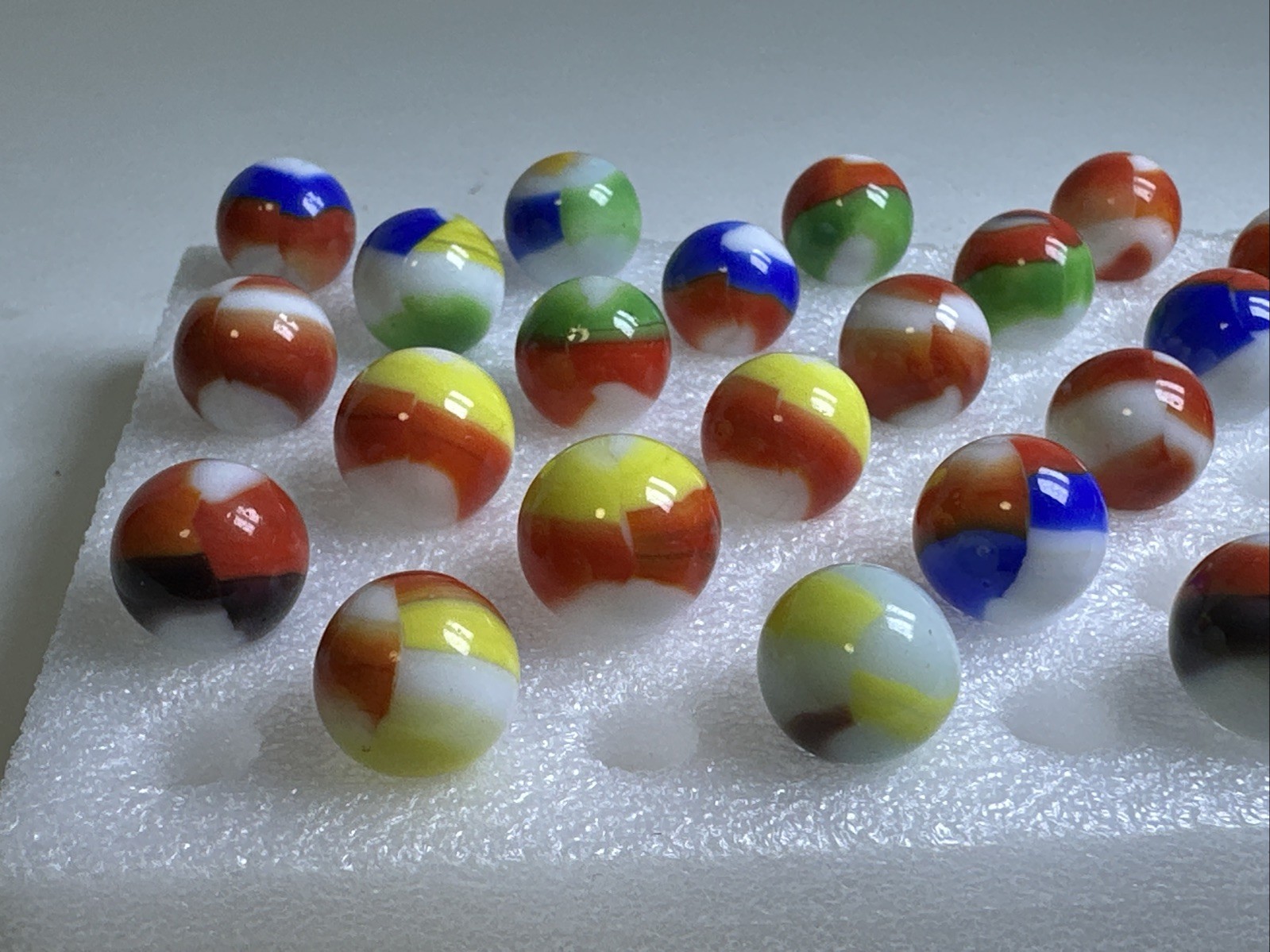 303 Lot Of 30 Vintage Marble King Rainbo Marbles!