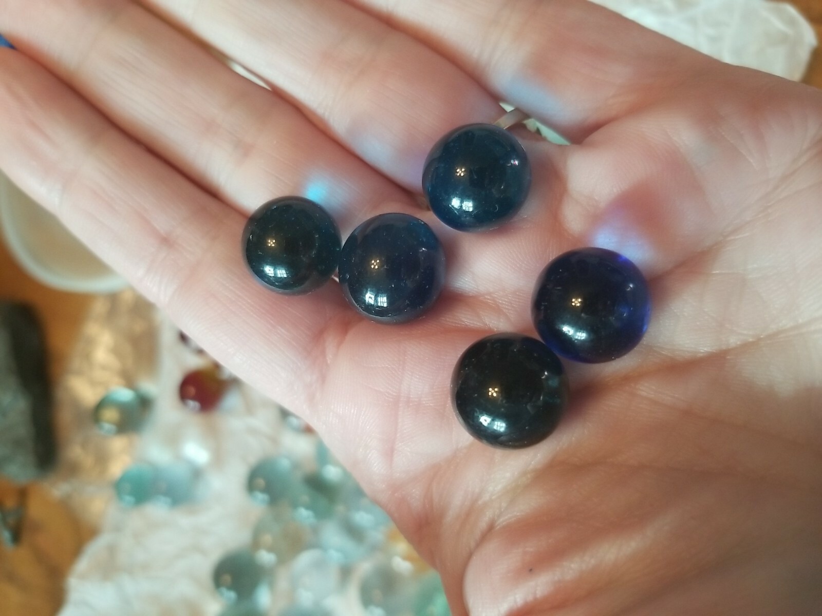 5 VINTAGE BEAUTIFUL BLUE CLEARIE MARBLES FROM 1970S & 1980S