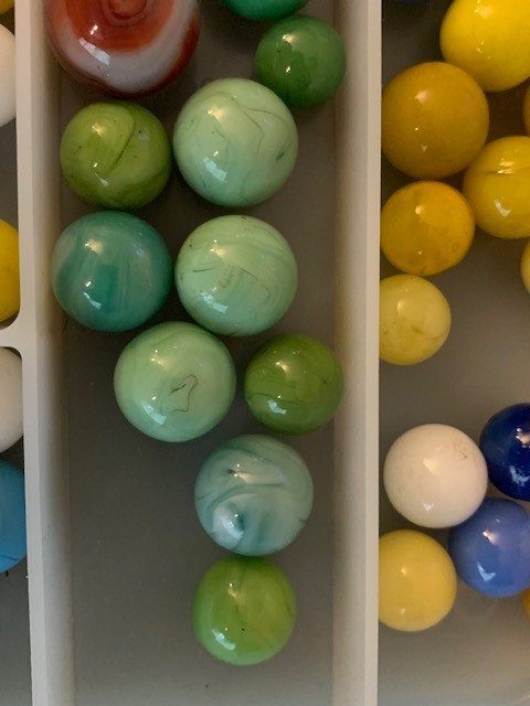 Lot 75 Mixed Glass Marble Collection Swirls, Cat’s Eyes & More Sizes 1/2″-3/4″