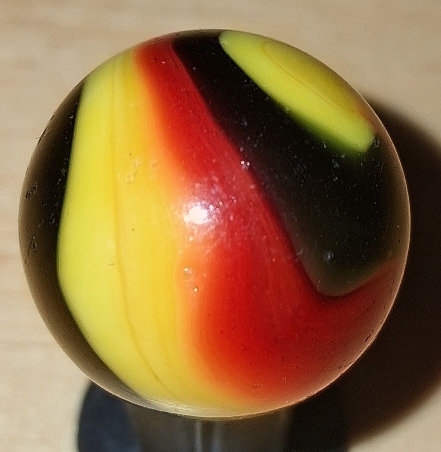 Vintage Akro Agate “Indian Blanket” Corkscrew Marble 23/32″