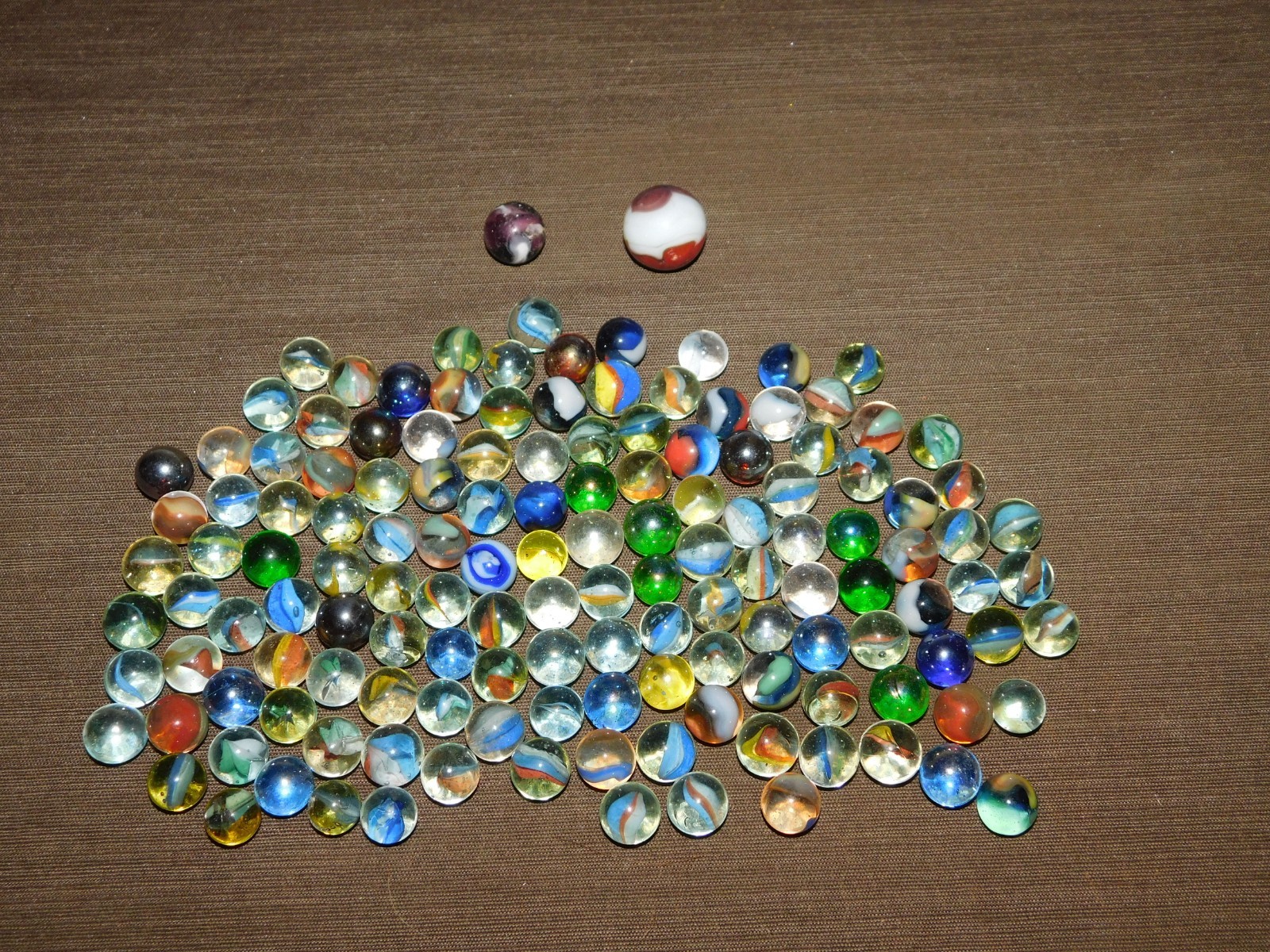 VINTAGE TOY 140 MARBLES LOT