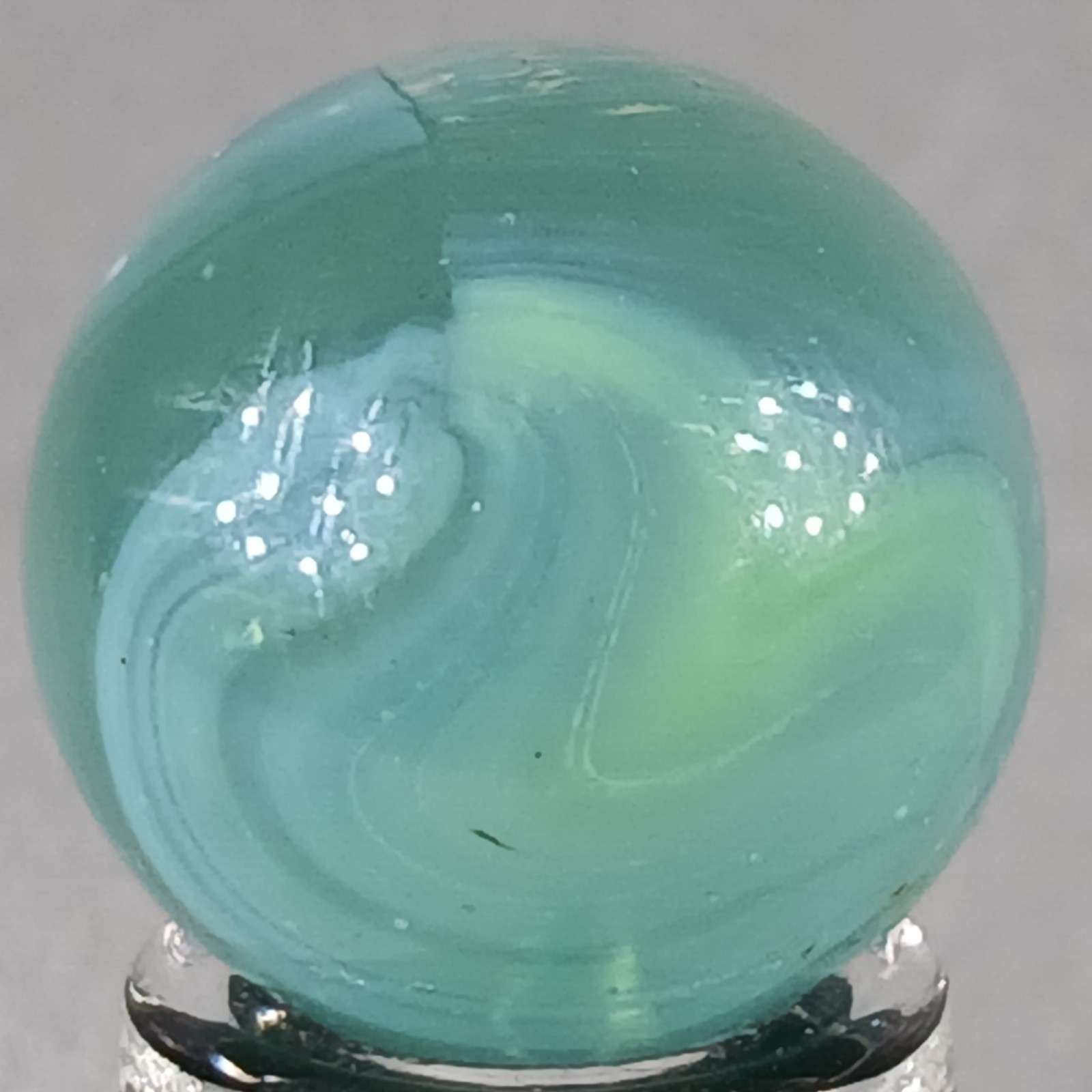 Vintage Vitro Conqueror Marble .60 Inches Near-Mint Condition